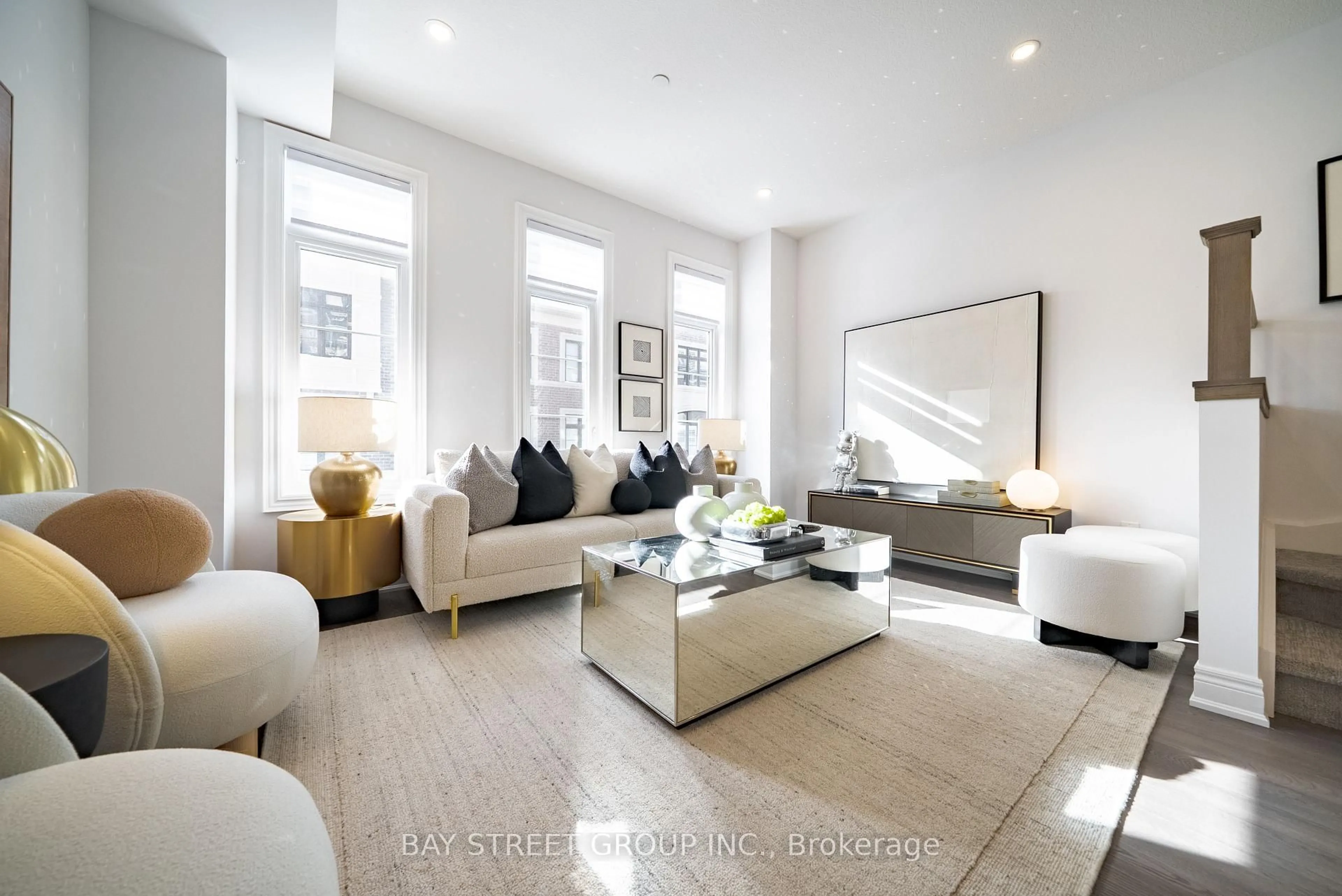 Living room with furniture, unknown for 280 Melody Common #34, Oakville Ontario L6H 7H2