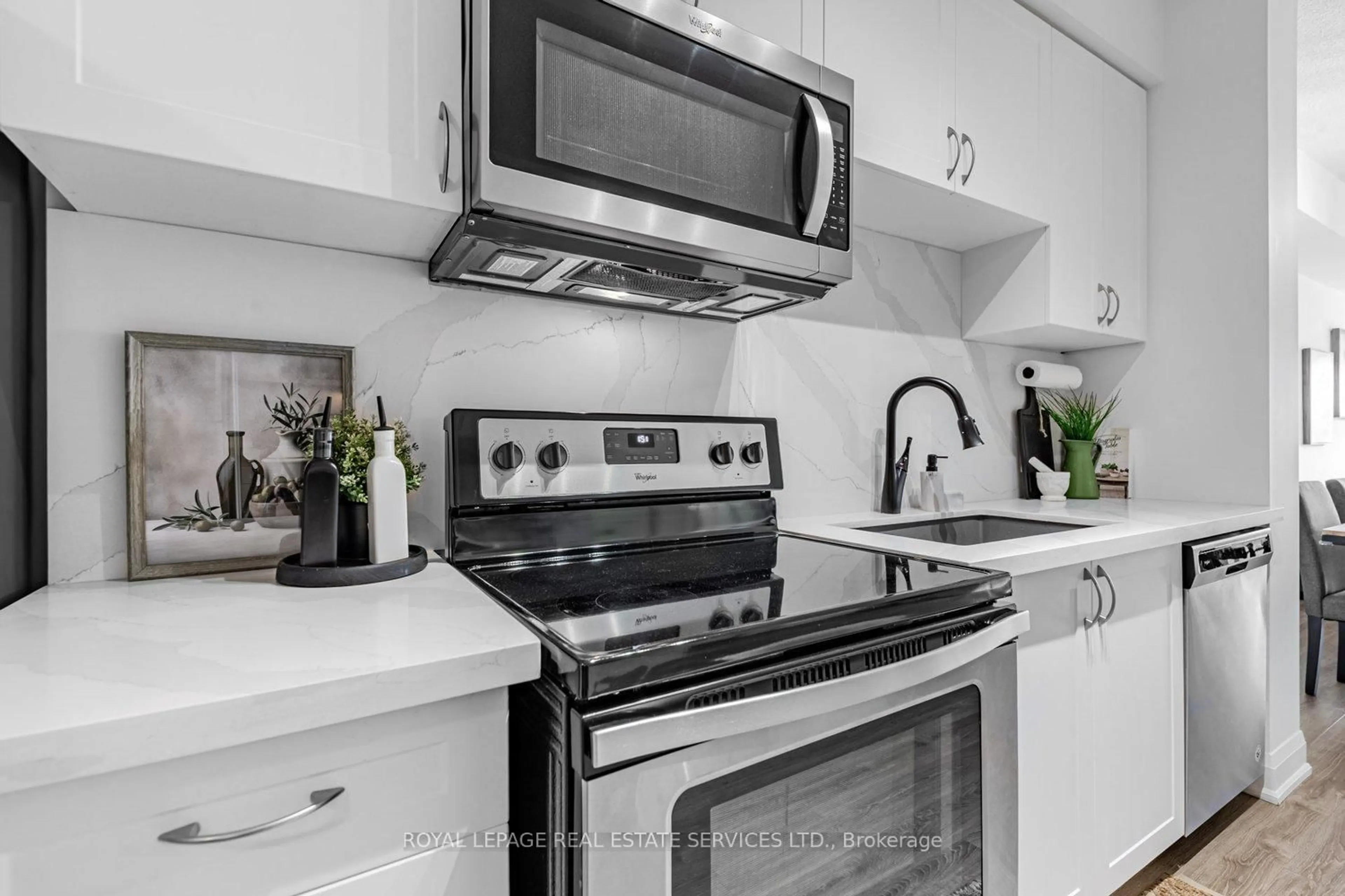 Unknown for 2800 Keele St #302, Toronto Ontario M3M 2G4