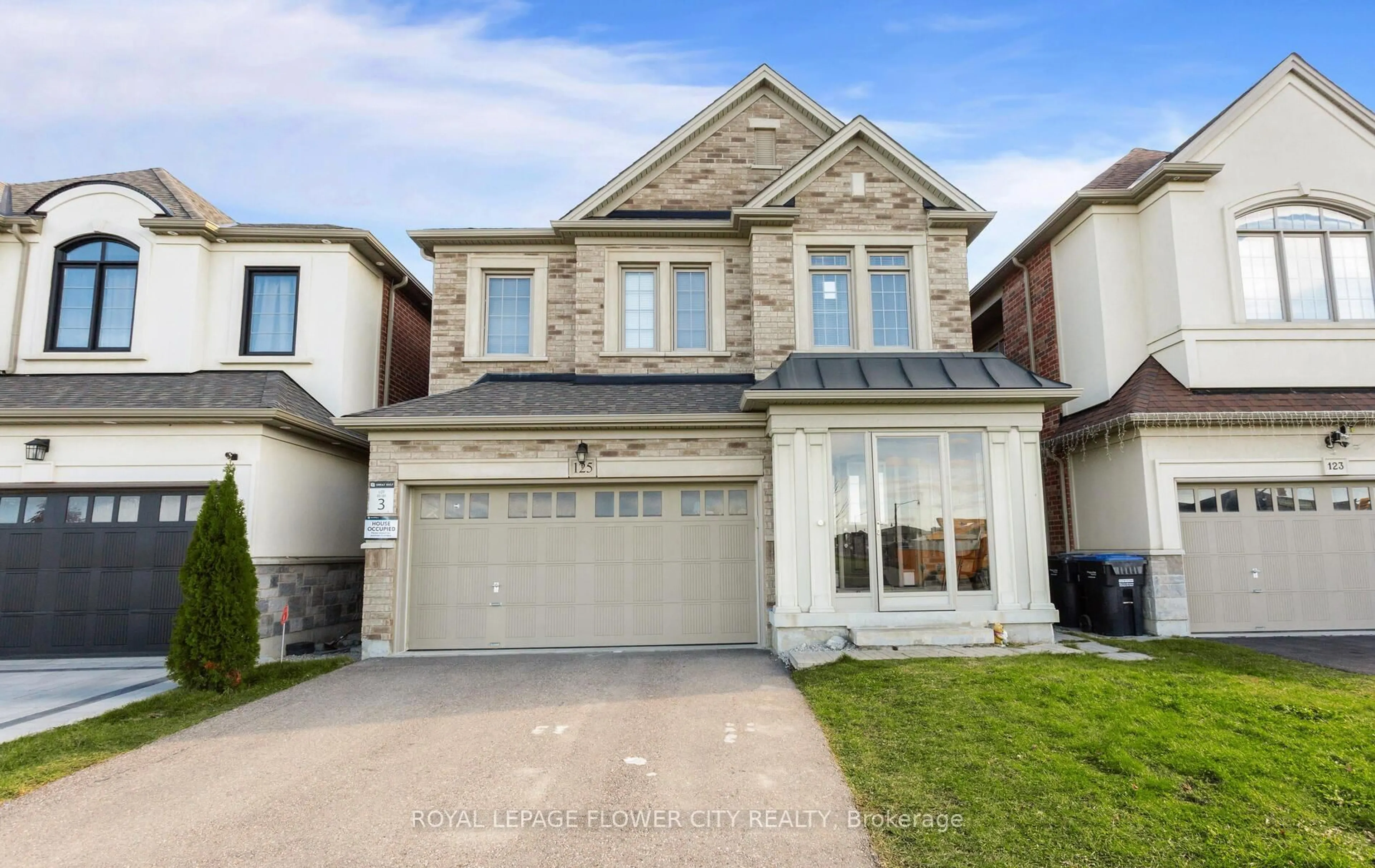Home with brick exterior material, street for 125 Lionhead Golf Club Rd, Brampton Ontario L6Y 6C2