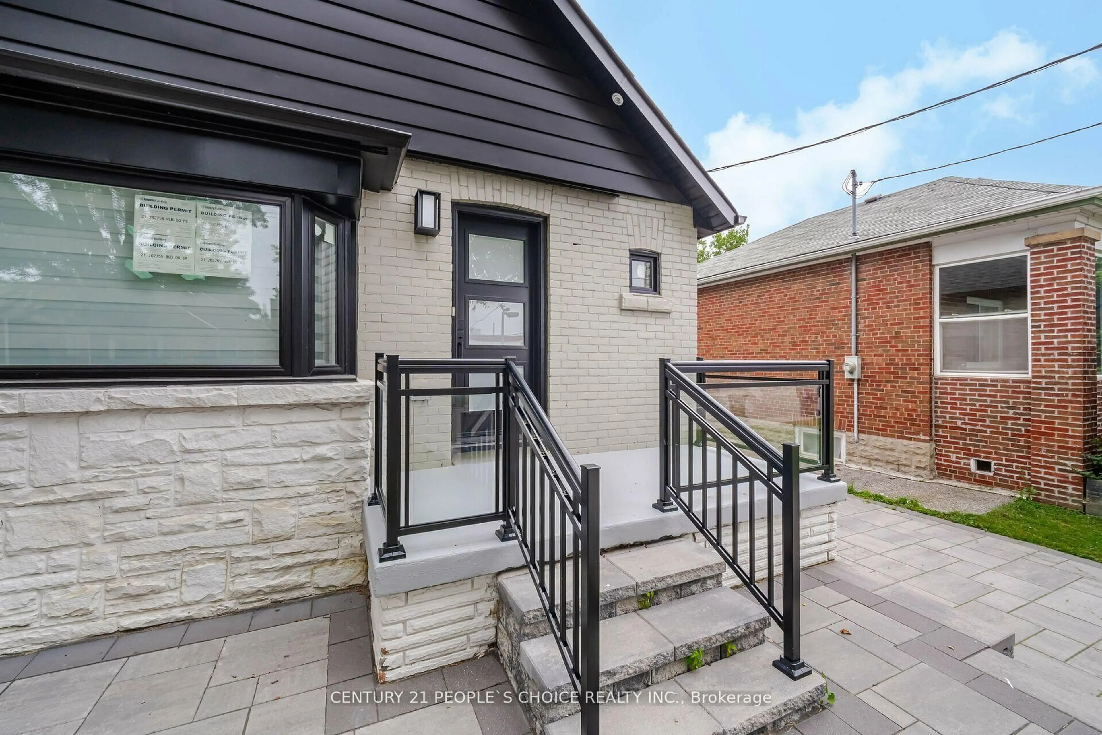 Home with brick exterior material, street for 218 William St, Toronto Ontario M9N 2H1