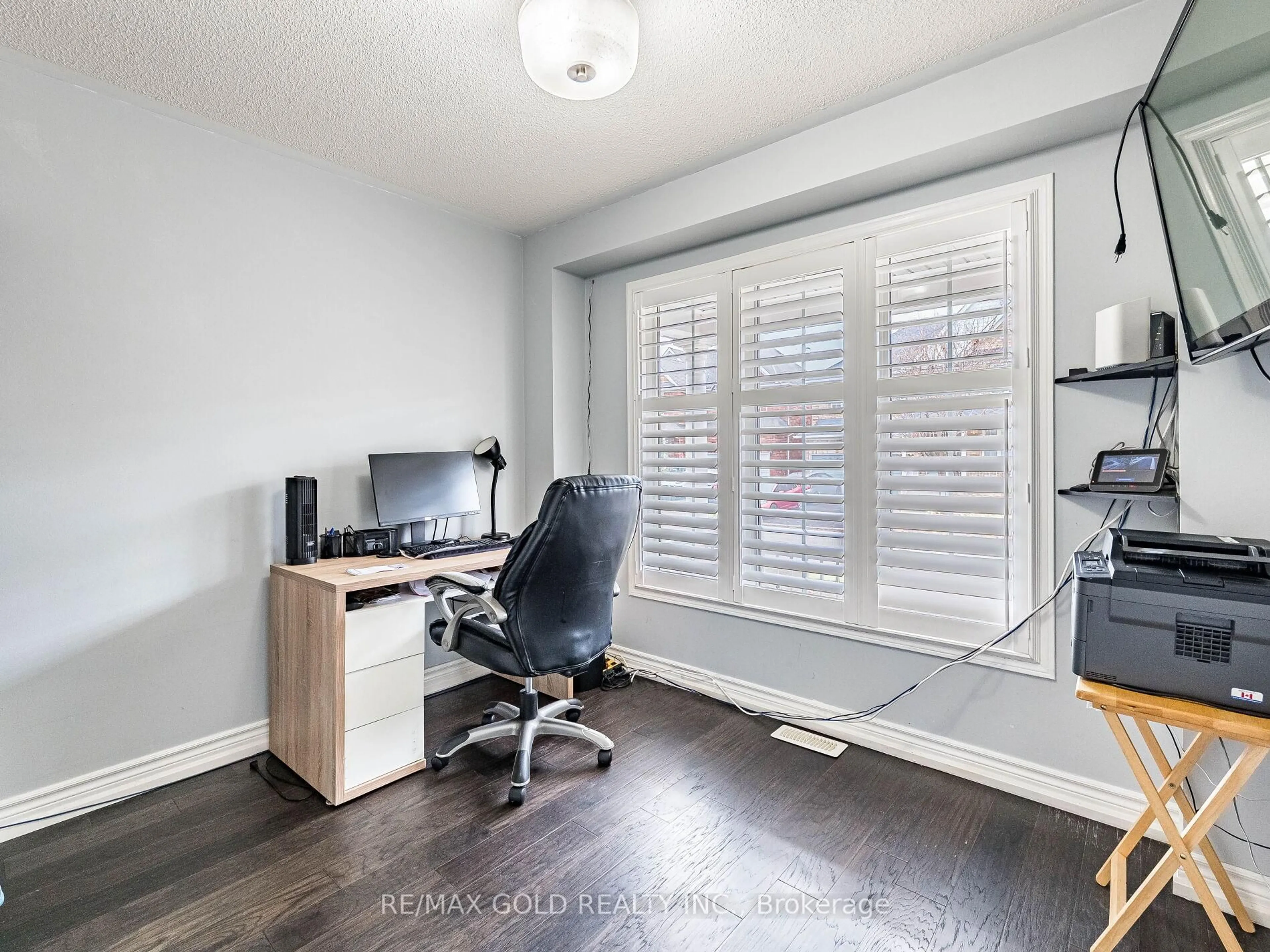 A pic of a room for 66 Hiberton Cres, Brampton Ontario L7A 3C9