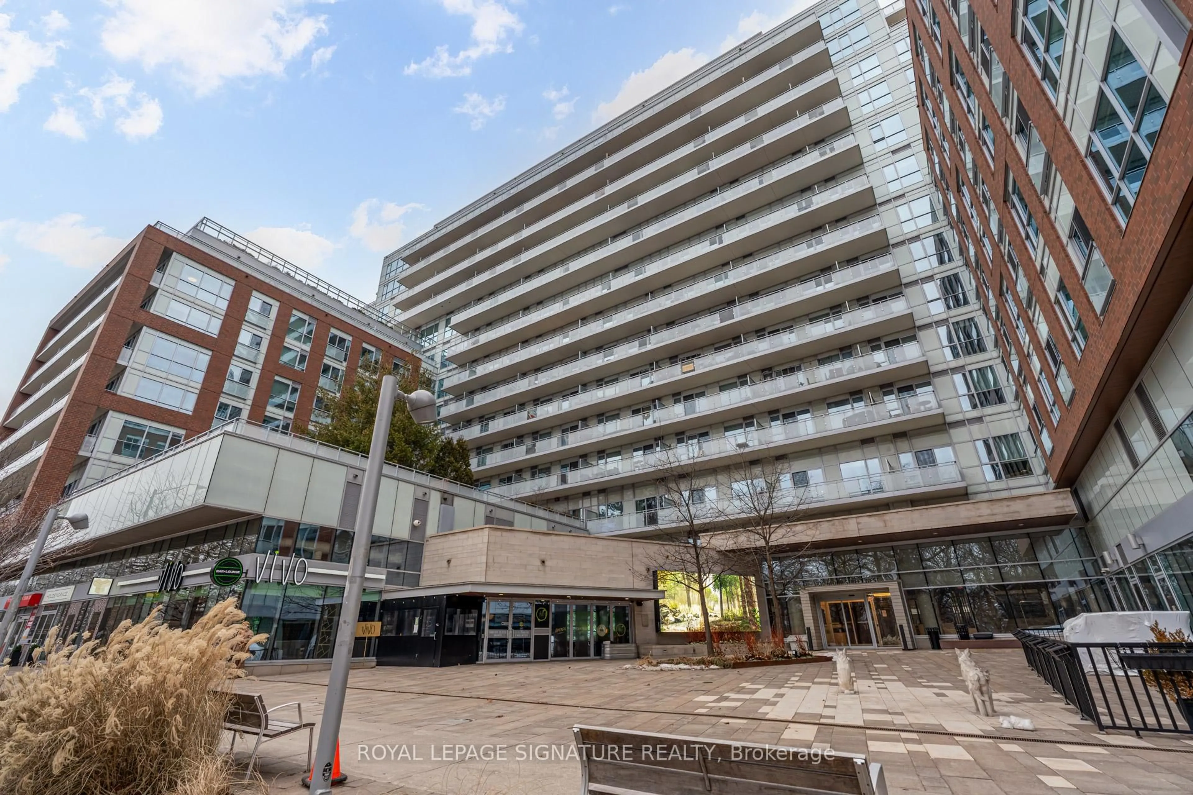 Unknown for 1830 Bloor St #836, Toronto Ontario M6P 0A2