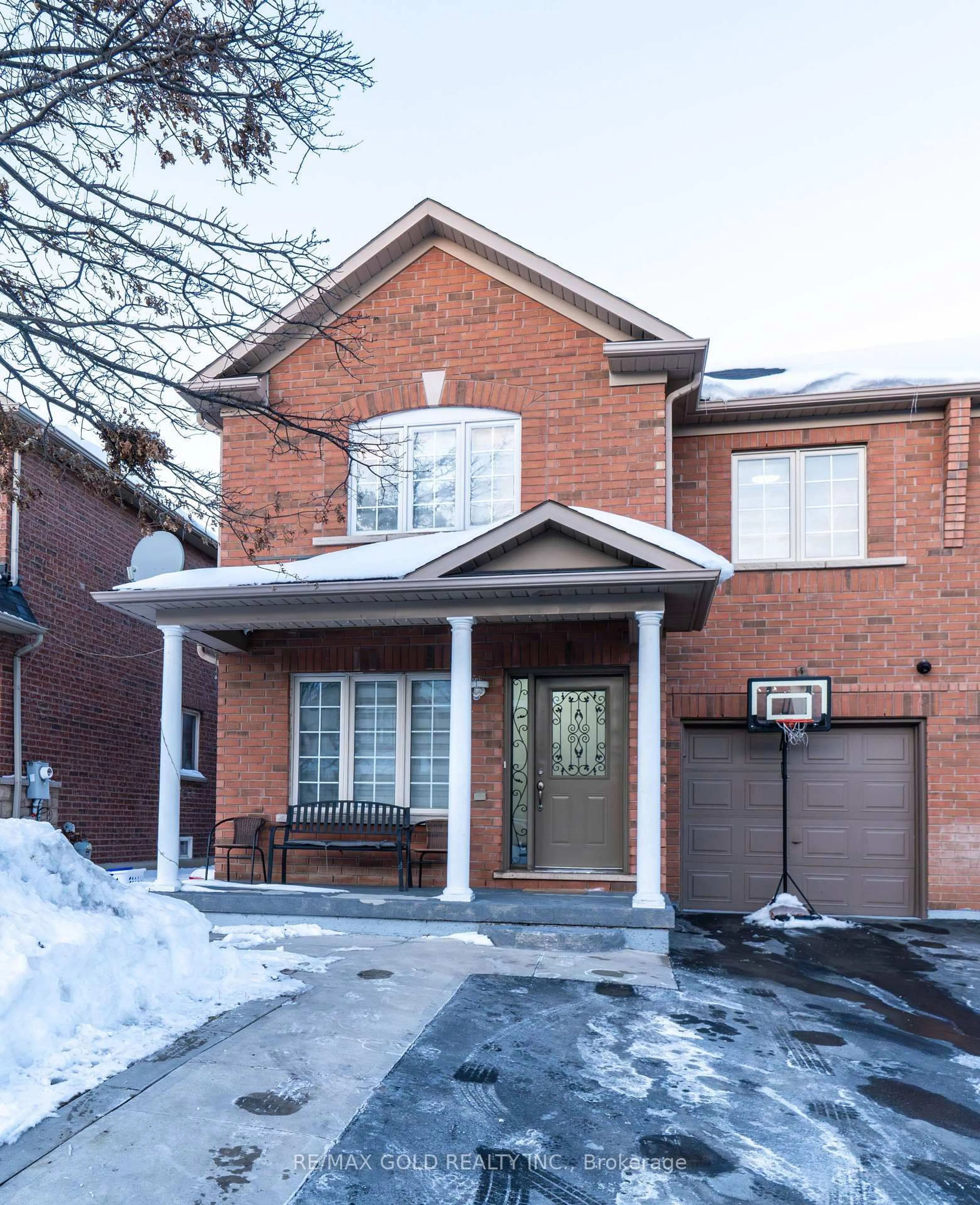 Home with brick exterior material, street for 86 Ocean Ridge Dr, Brampton Ontario L6R 3L5