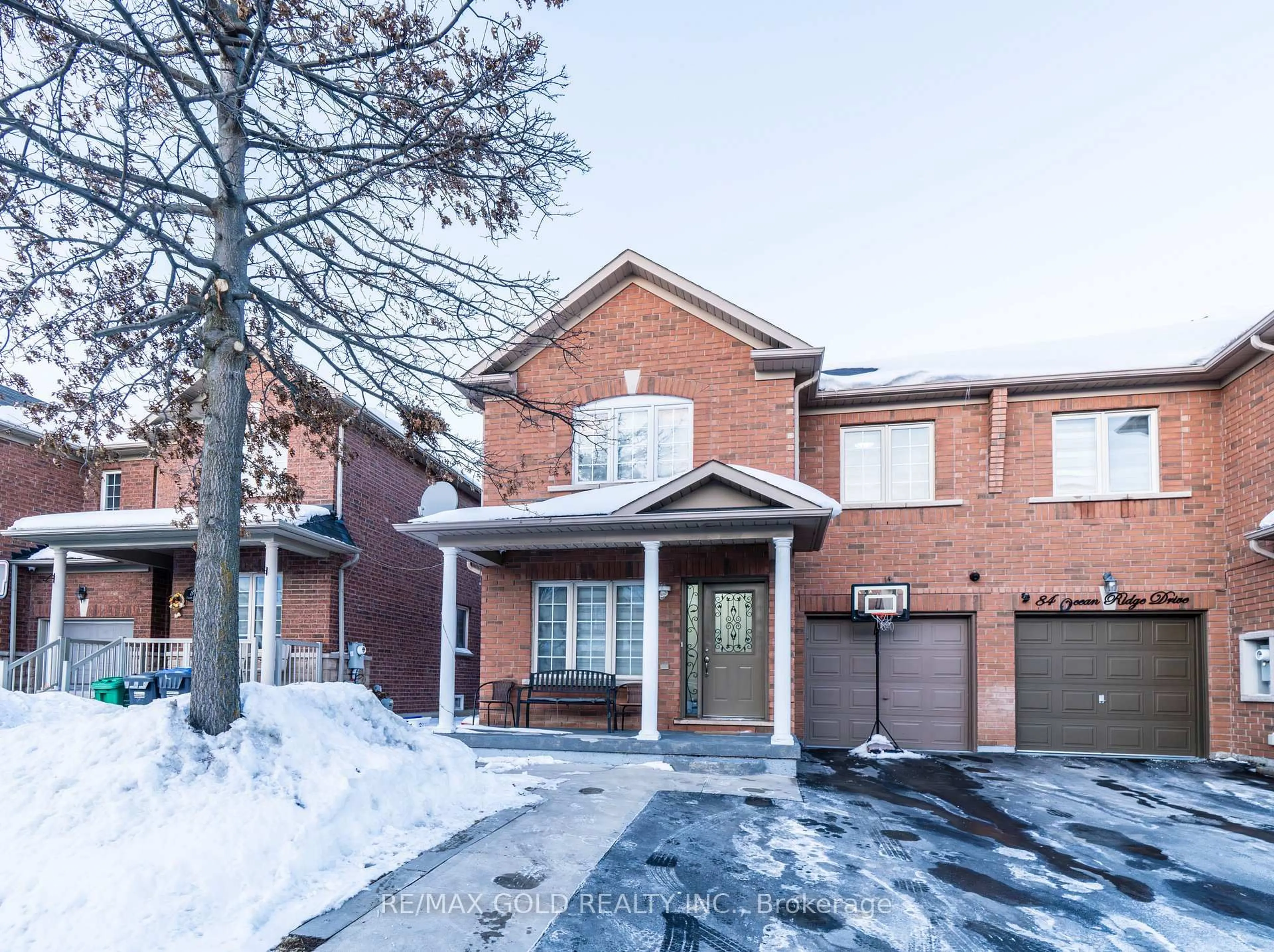 Home with brick exterior material, street for 86 Ocean Ridge Dr, Brampton Ontario L6R 3L5