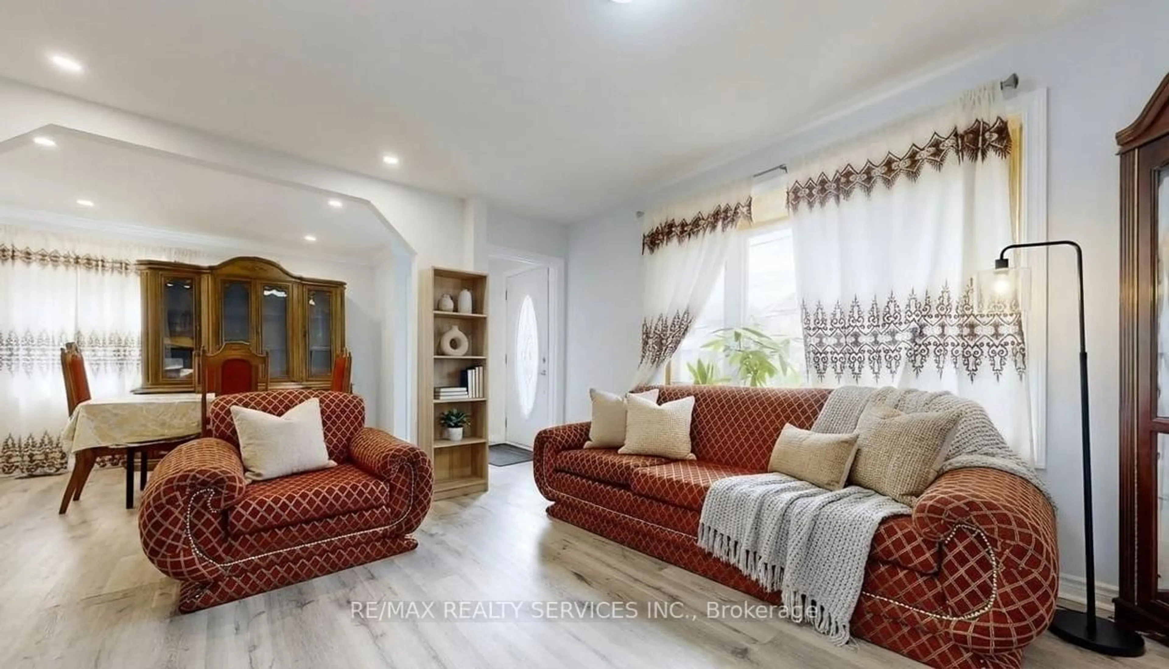 Living room with furniture, unknown for 43 Harding Ave, Toronto Ontario M6M 3A3