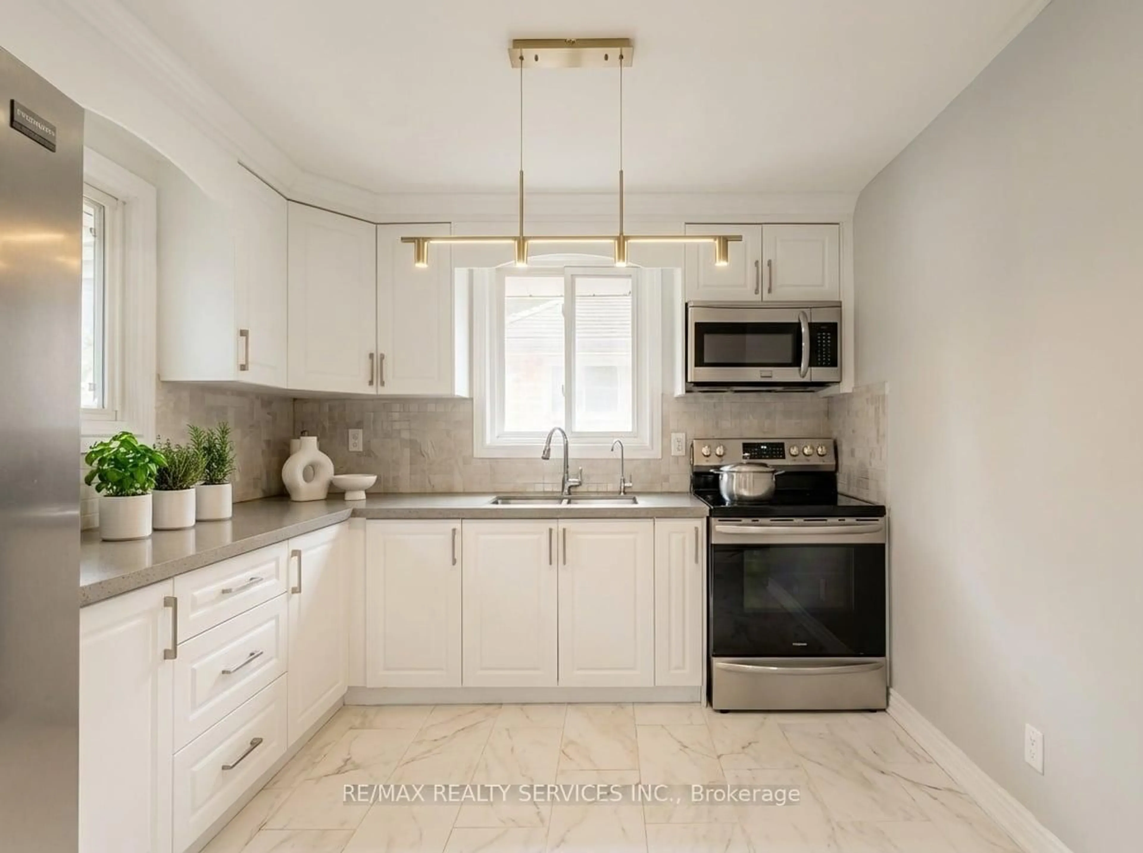 Unknown for 43 Harding Ave, Toronto Ontario M6M 3A3