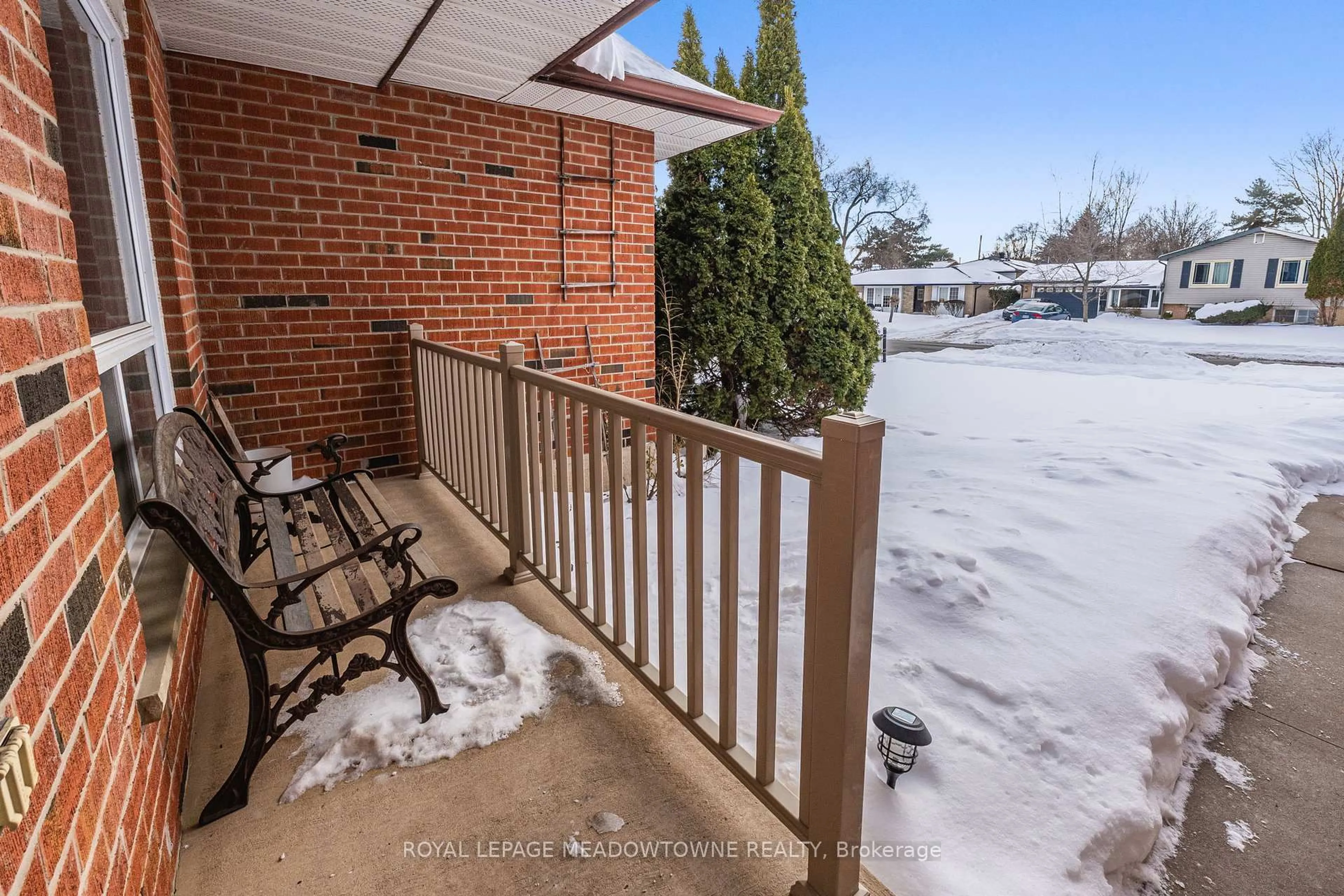 Patio, water/lake/river/ocean view for 14 Brookland Dr, Brampton Ontario L6T 2M5