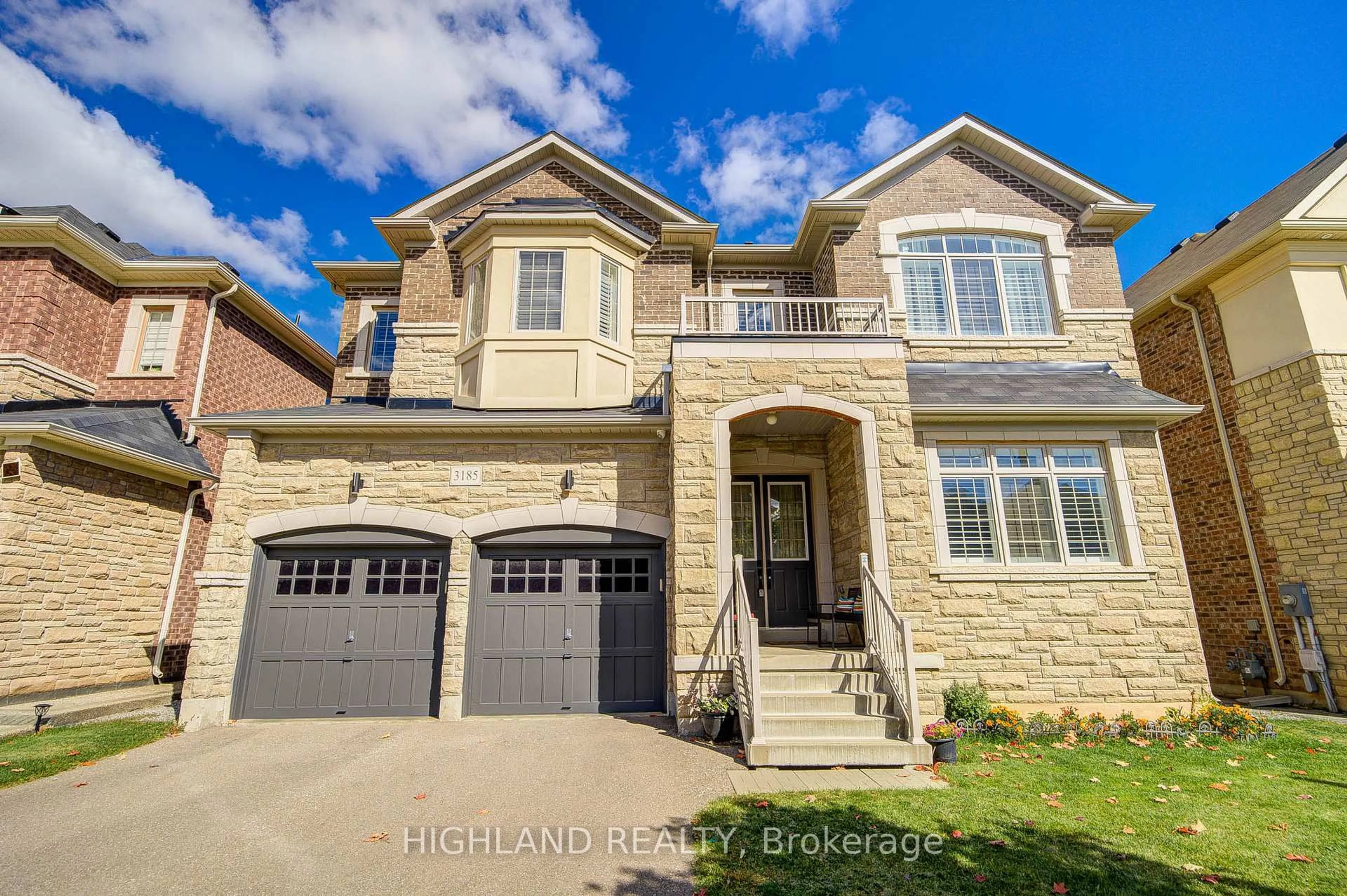 Home with brick exterior material, street for 3185 Meadow Marsh Cres, Oakville Ontario L6H 0T6