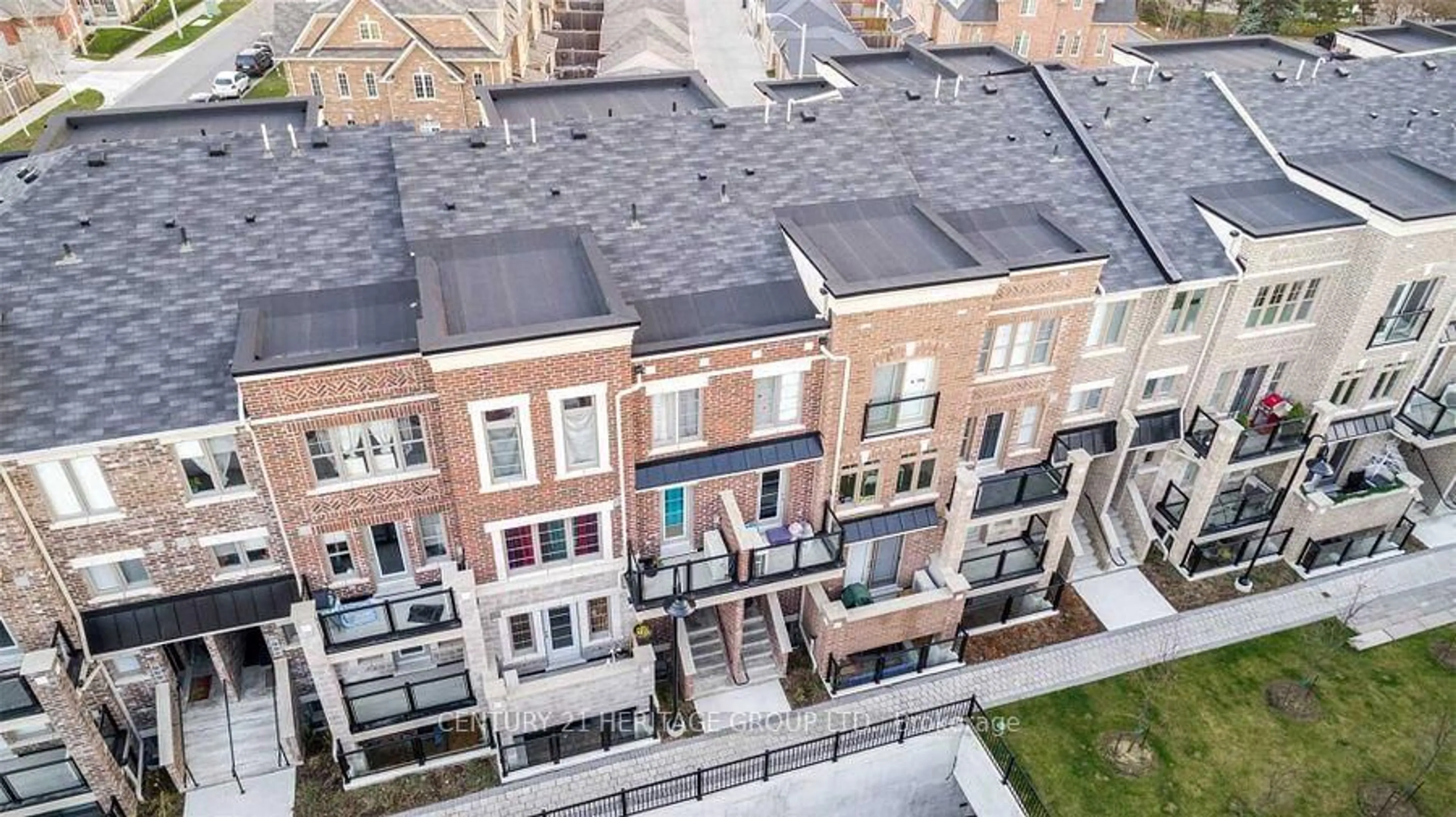 A pic from outside/outdoor area/front of a property/back of a property/a pic from drone, city buildings view from balcony for 60 Parrotta Dr #267, Toronto Ontario M9M 0B4