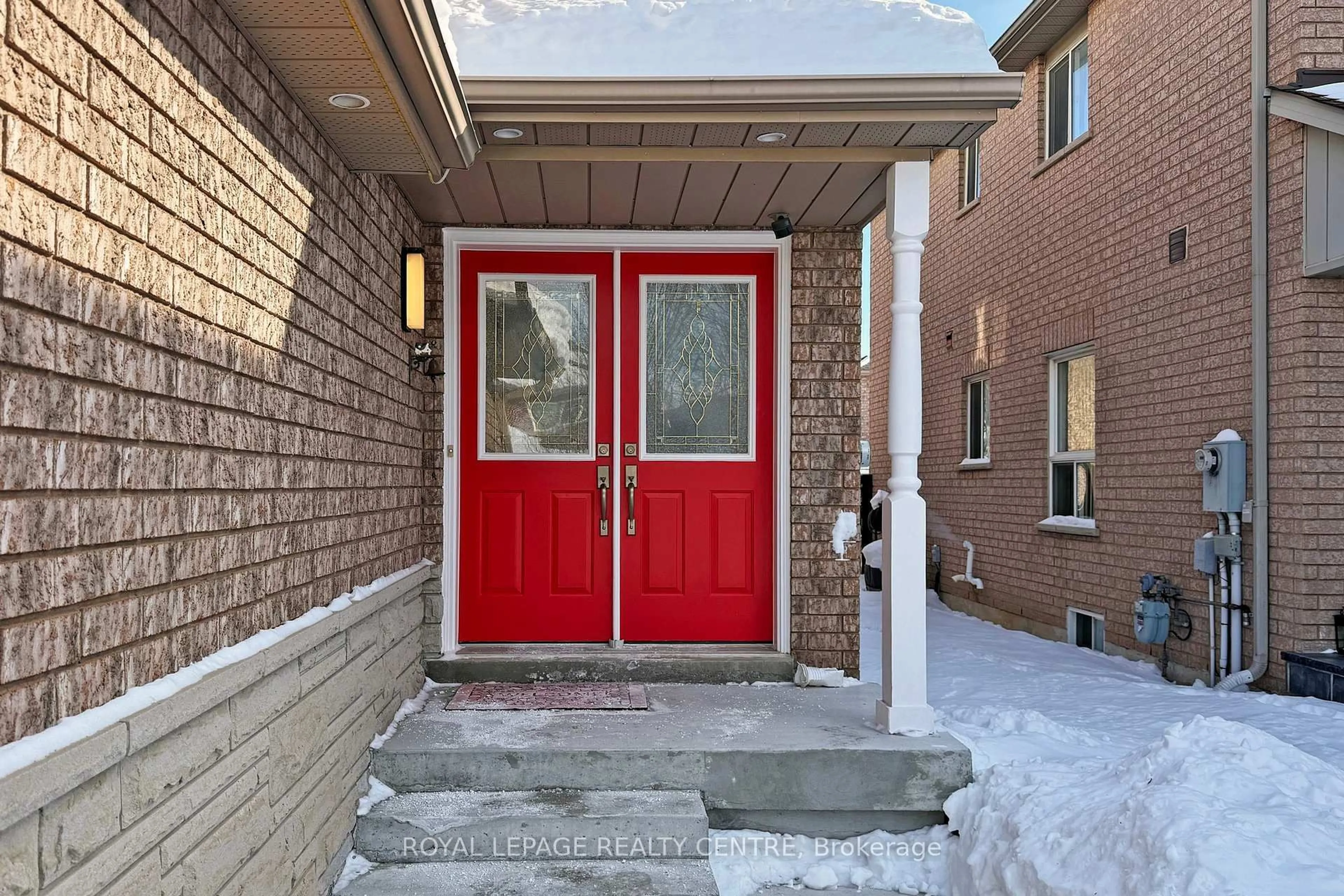 Indoor entryway for 3794 Foxborough Tr, Mississauga Ontario L5N 7T7