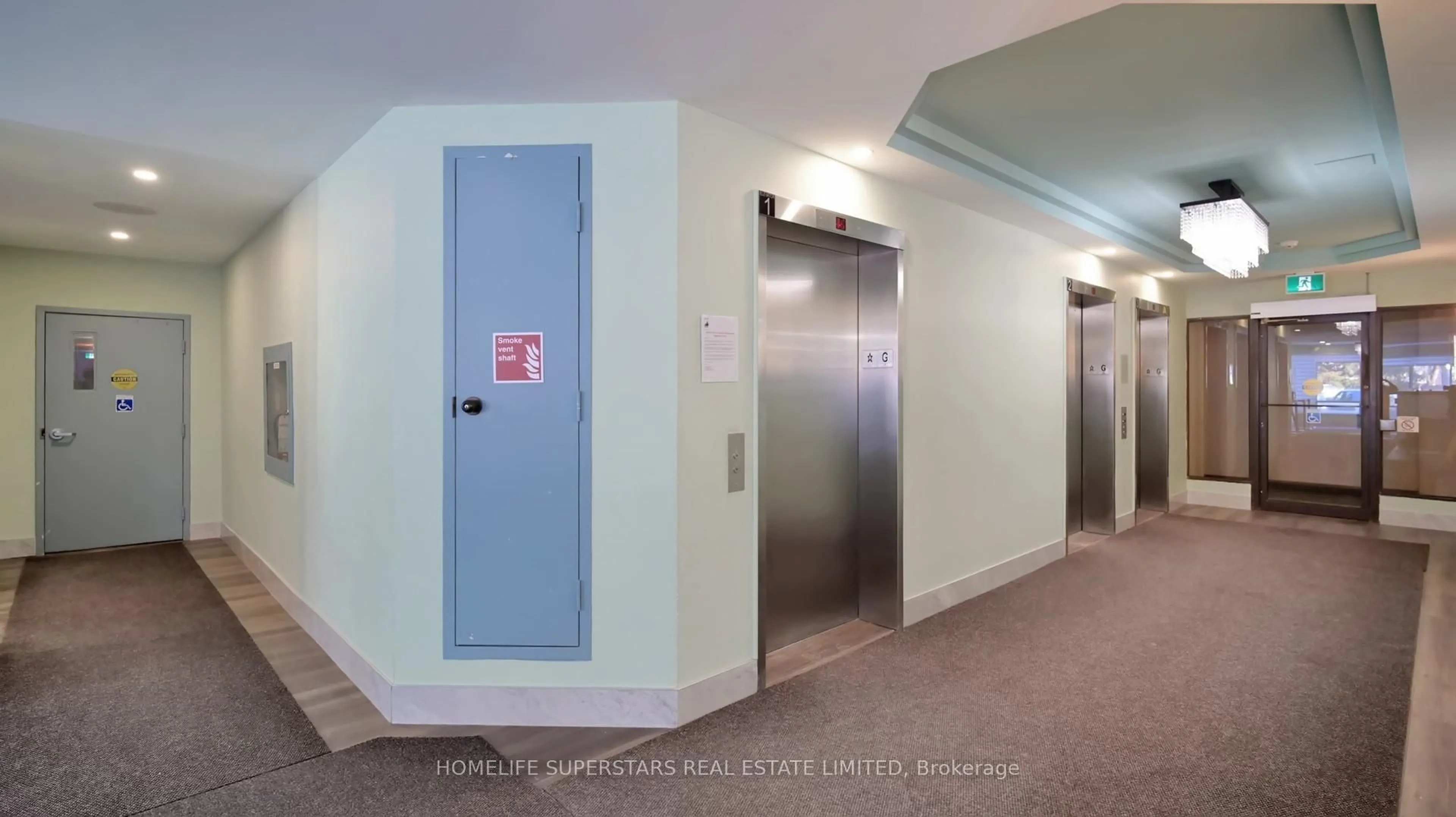 Indoor foyer for 26 Hanover Rd ##301, Brampton Ontario L6S 4T2