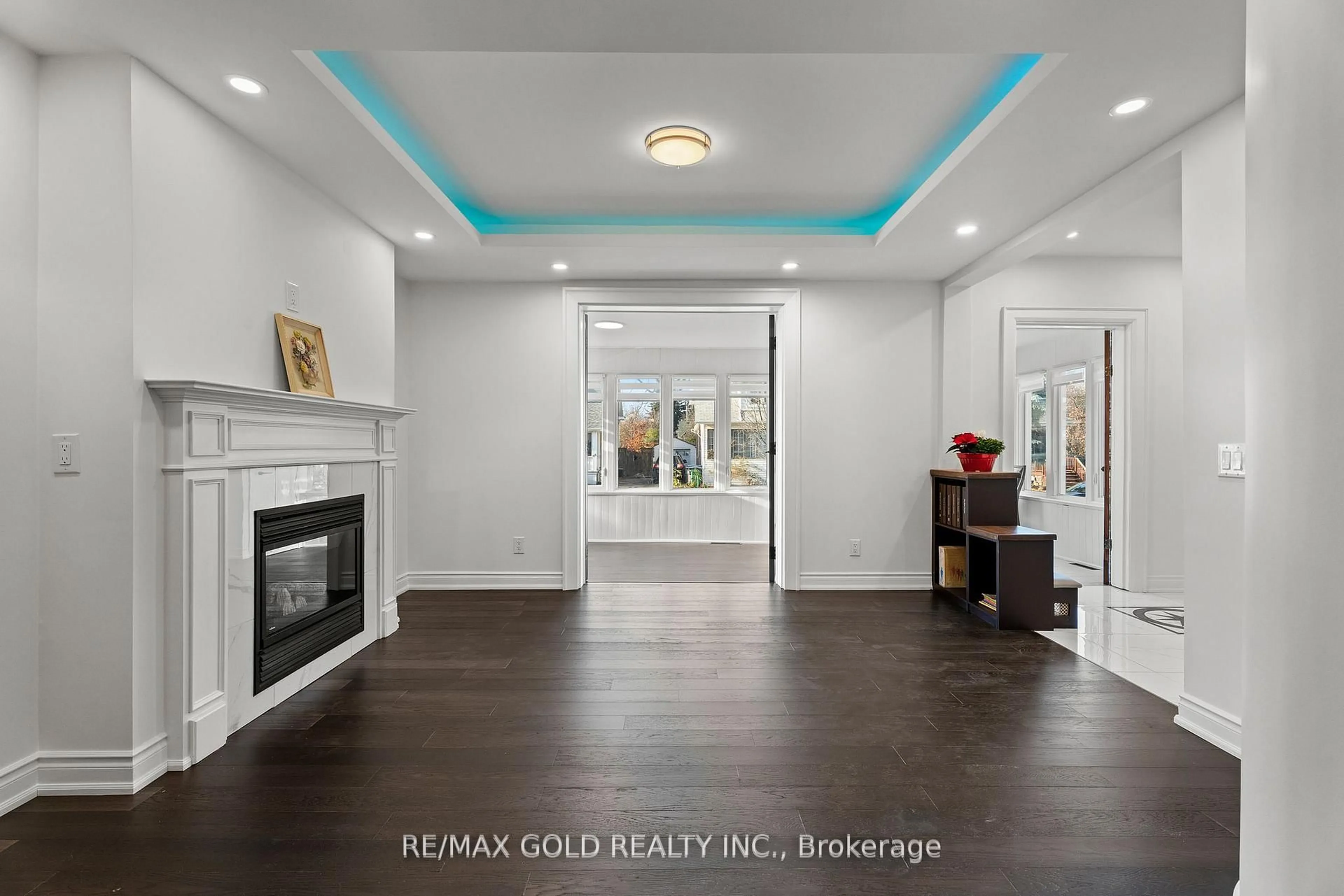 Indoor entryway for 59 David St, Brampton Ontario L6X 1J6