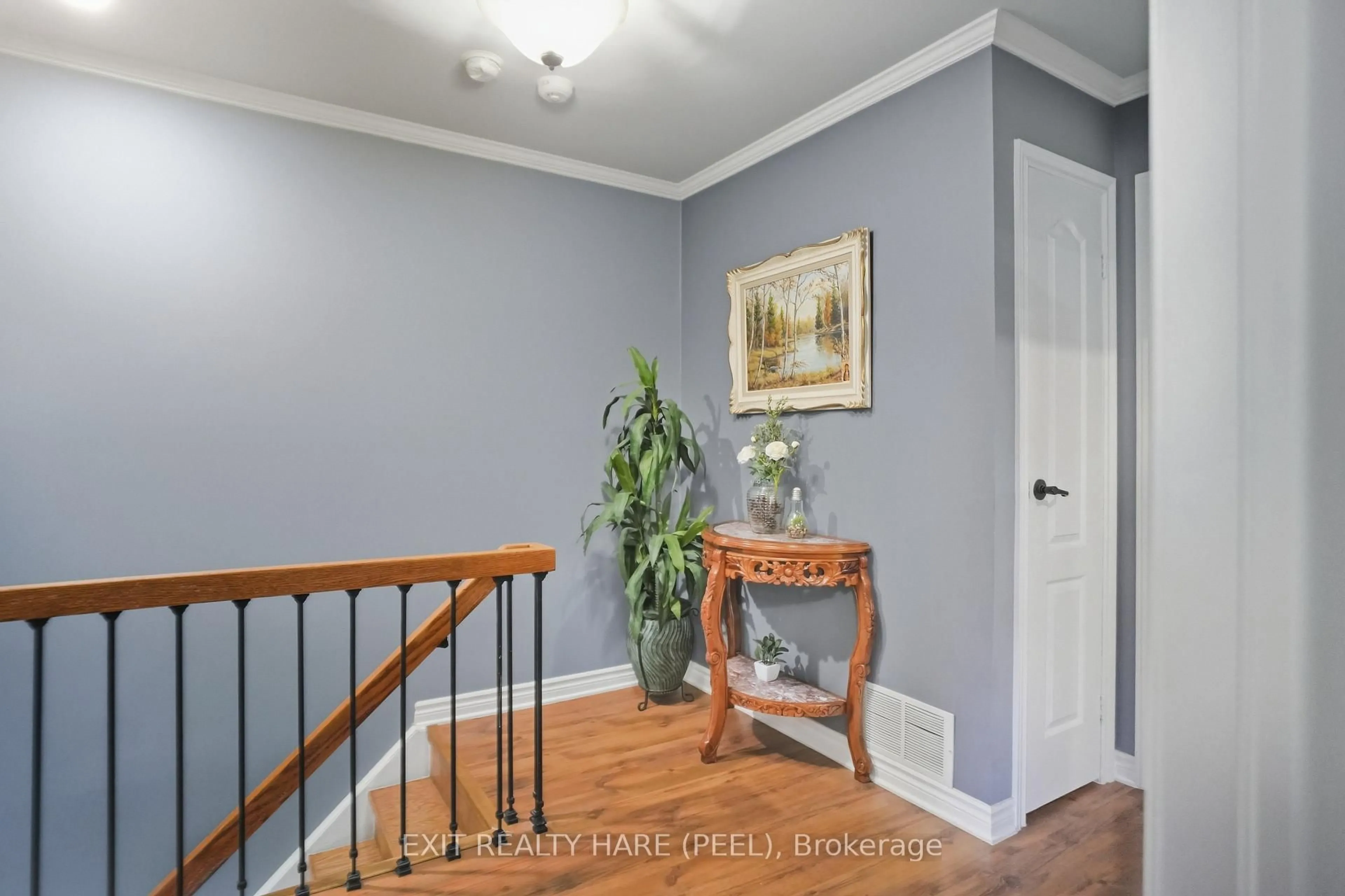 Indoor entryway for 128 Baronwood Crt #128, Brampton Ontario L6V 3H8