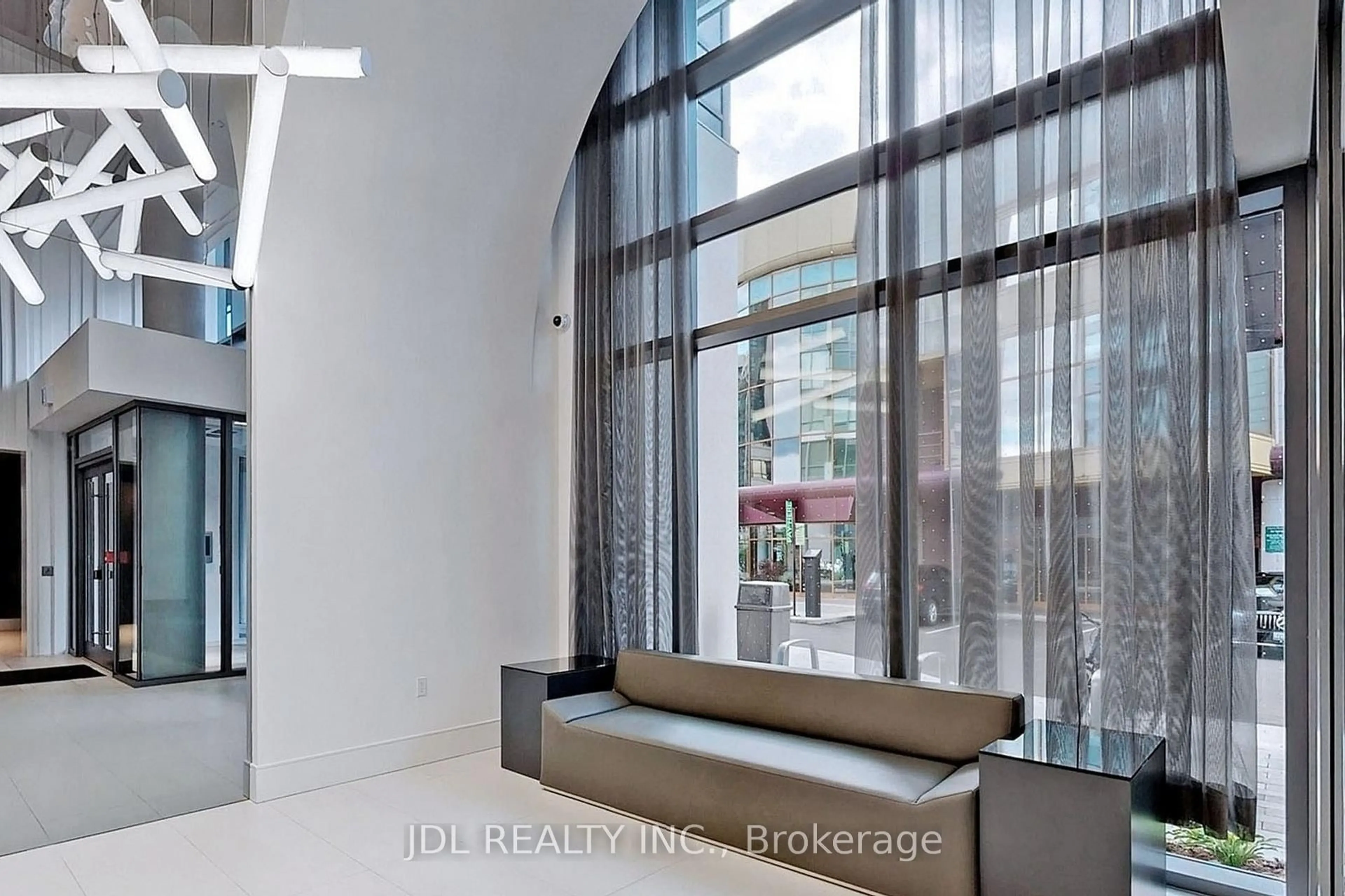 Indoor foyer for 10 De Boers Dr #1001, Toronto Ontario M3J 0H1