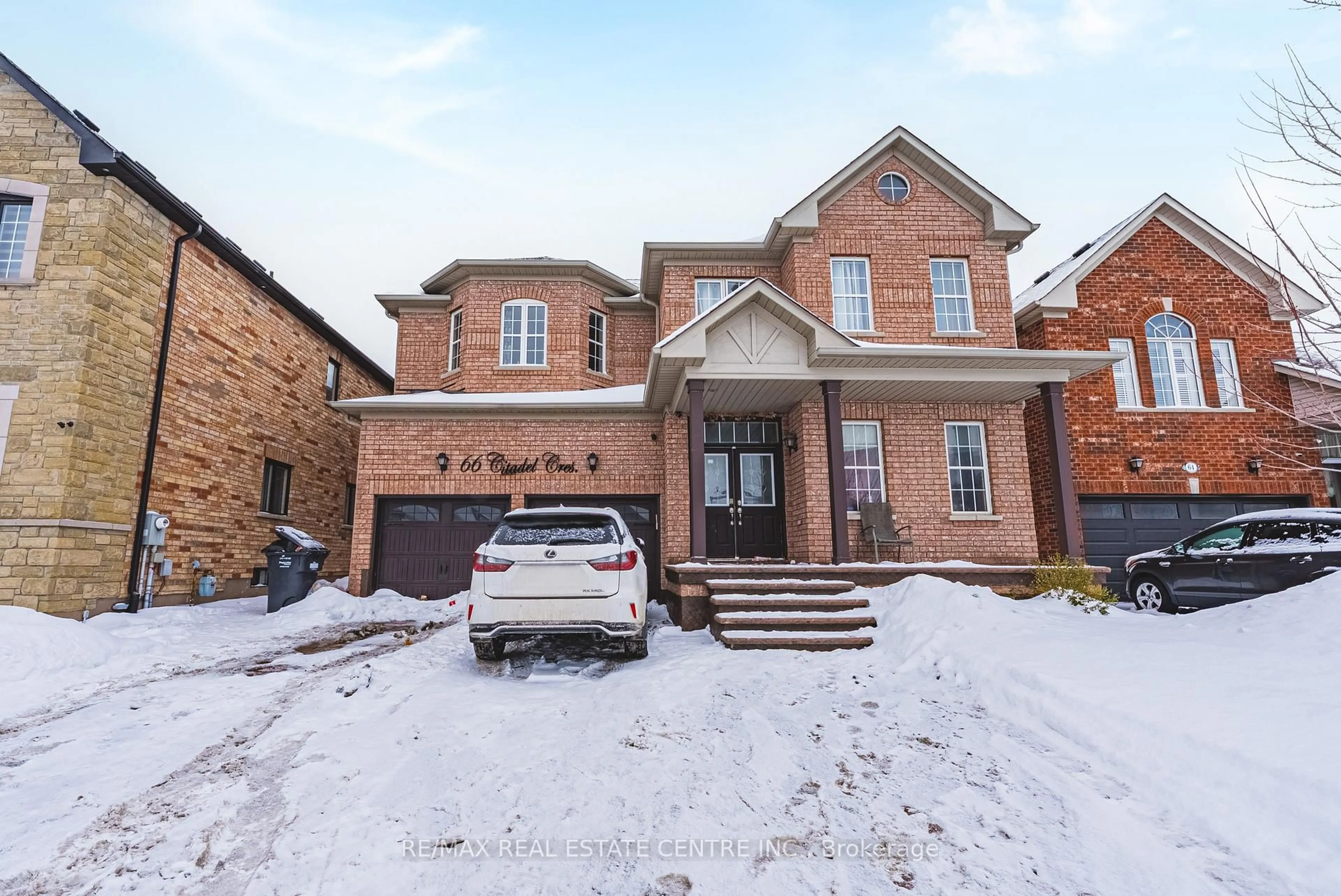 Home with brick exterior material, street for 66 Citadel Cres, Brampton Ontario L6P 1X8