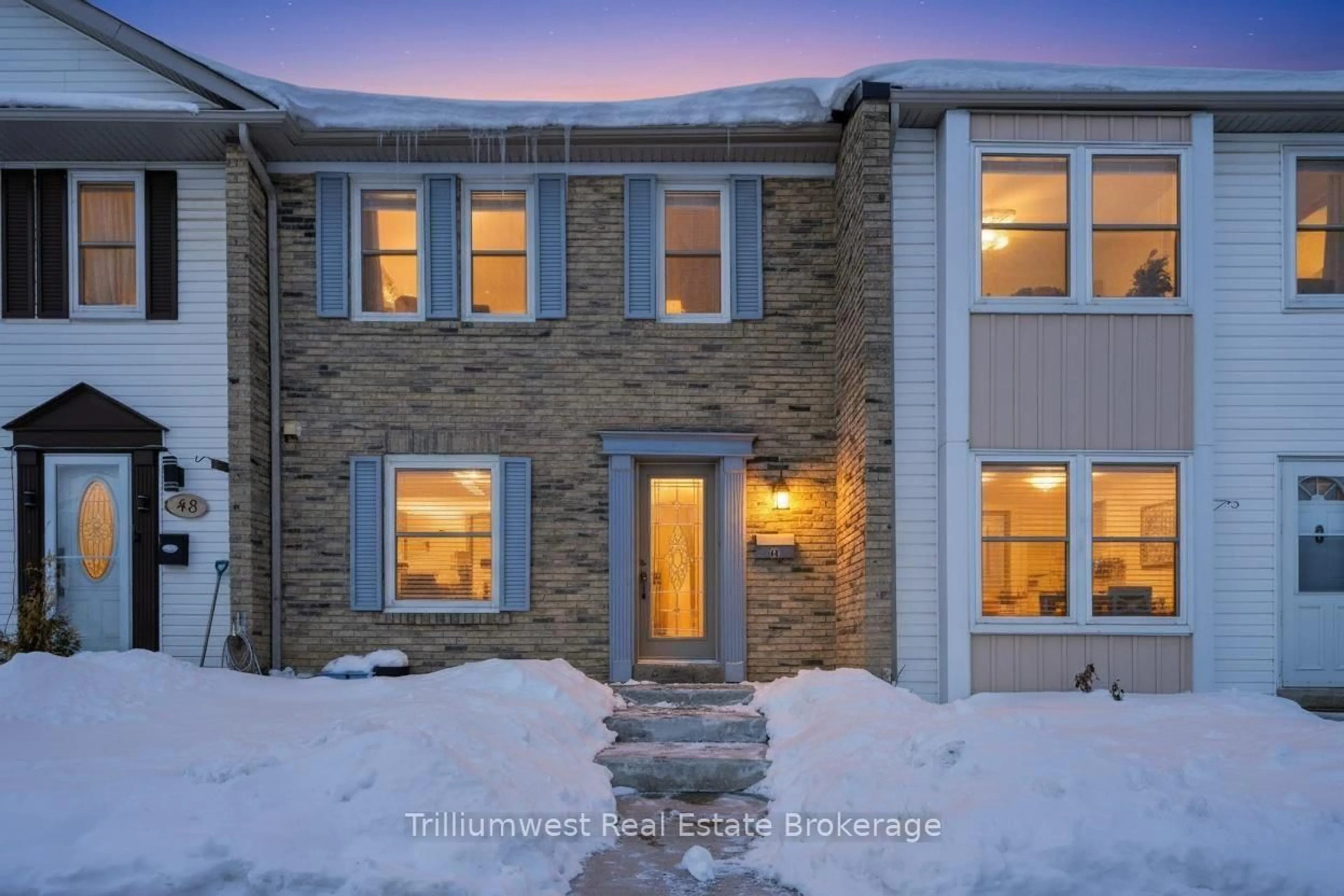 Home with brick exterior material, street for 900 Central Park Dr #49, Brampton Ontario L6S 3J6