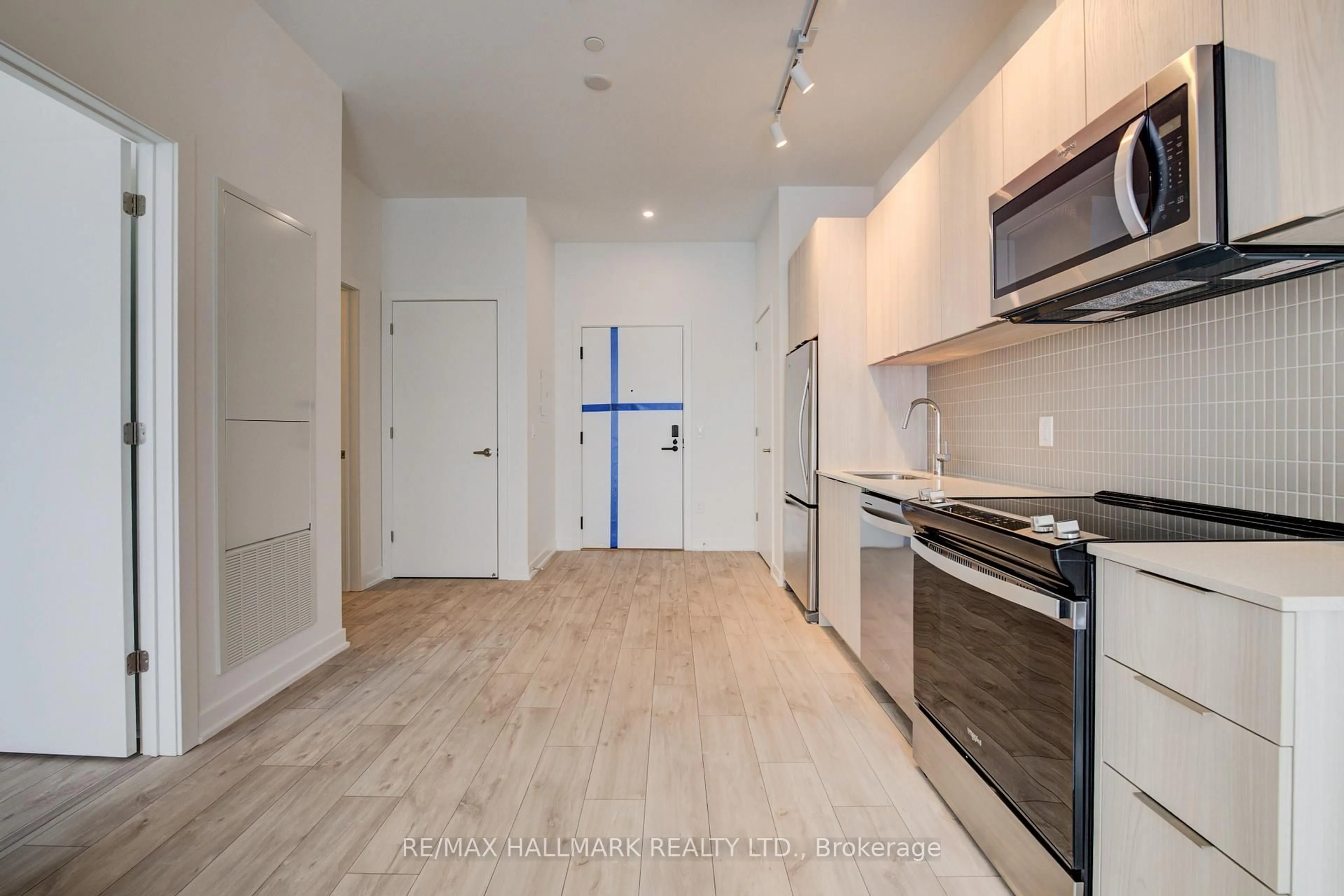 Unknown for 720 Whitlock Ave #816, Milton Ontario L9E 1S2