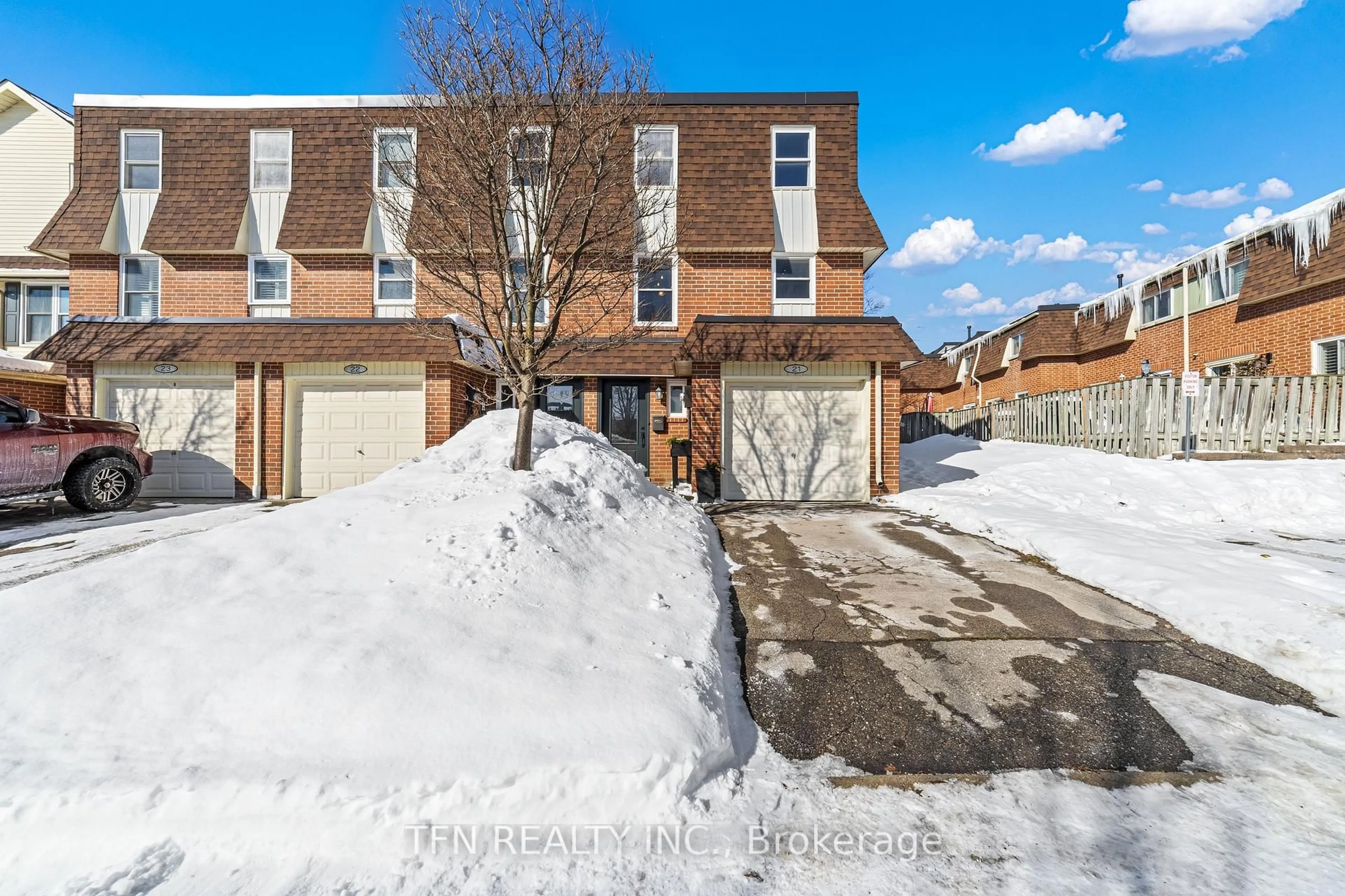 Unknown for 30 Heslop Rd #21, Milton Ontario L9T 1B3