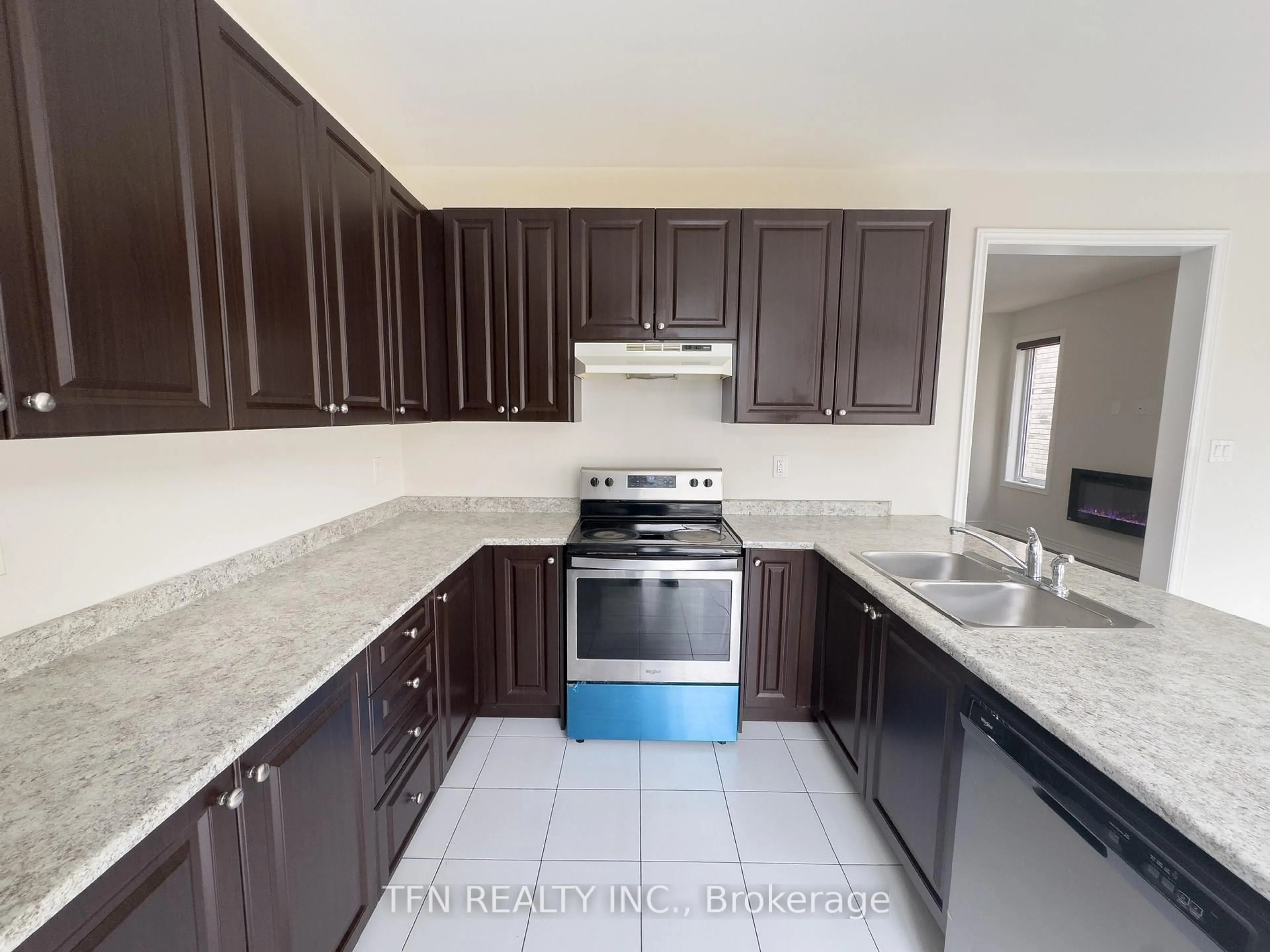 Standard kitchen, ceramic/tile floor for 48 Boathouse Rd, Brampton Ontario L7A 5B7