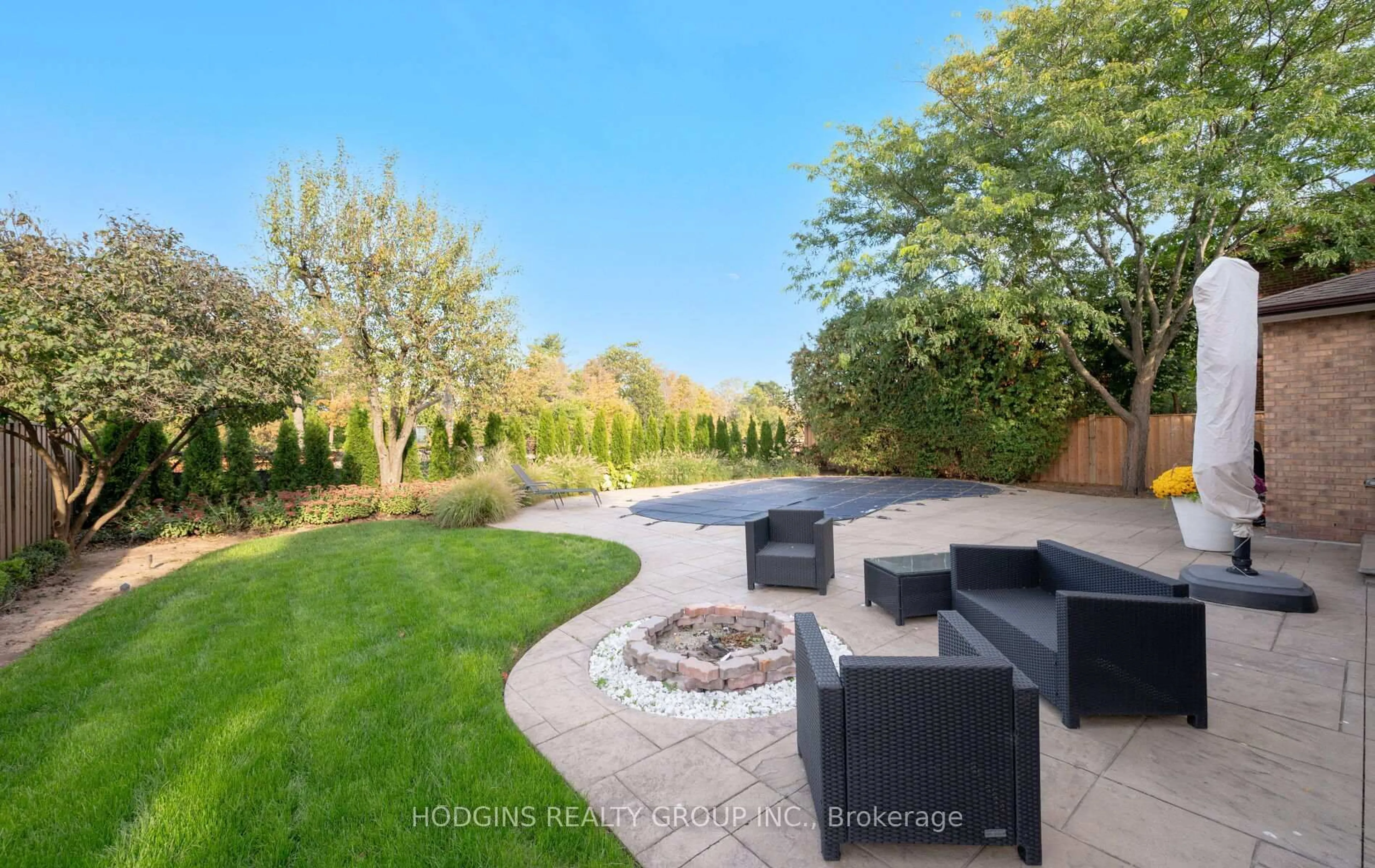 Patio, water/lake/river/ocean view for 1726 Sherwood Forrest Circ, Mississauga Ontario L5K 2H6