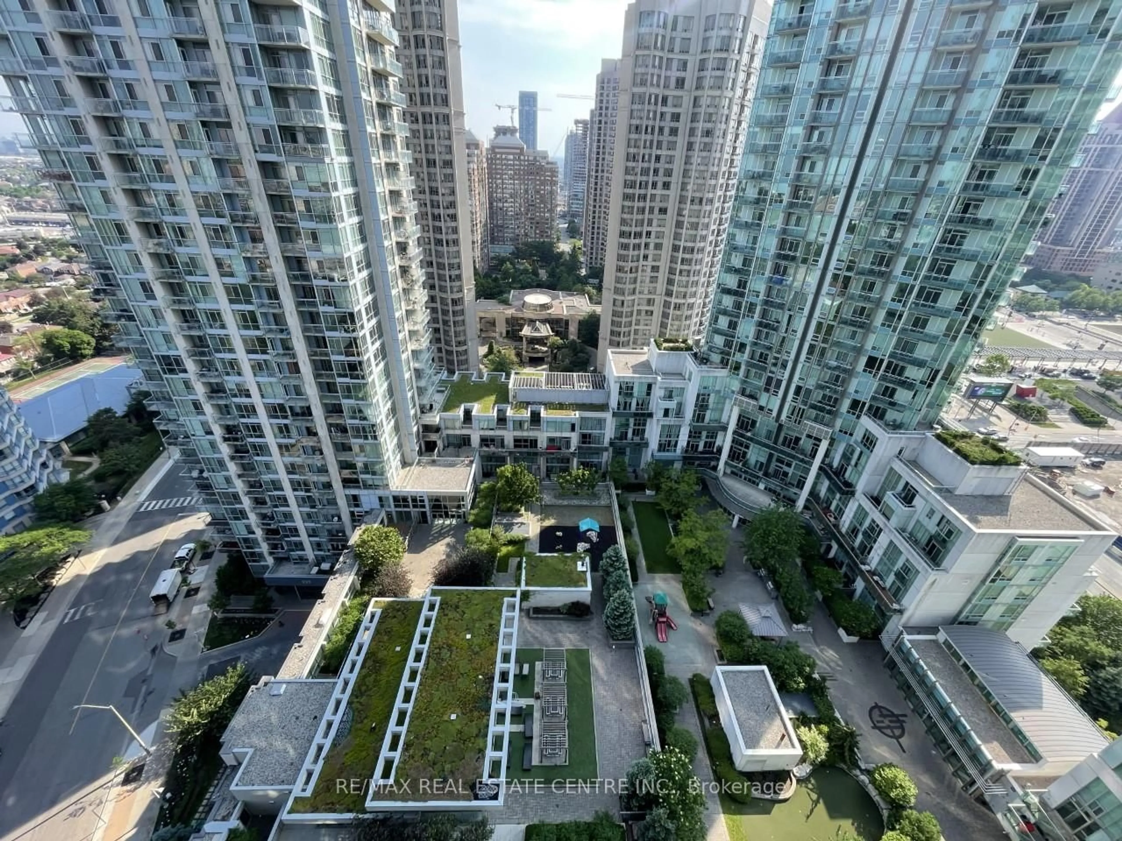 A pic from outside/outdoor area/front of a property/back of a property/a pic from drone, city buildings view from balcony for 223 Webb Dr #2209, Mississauga Ontario L5B 0E8