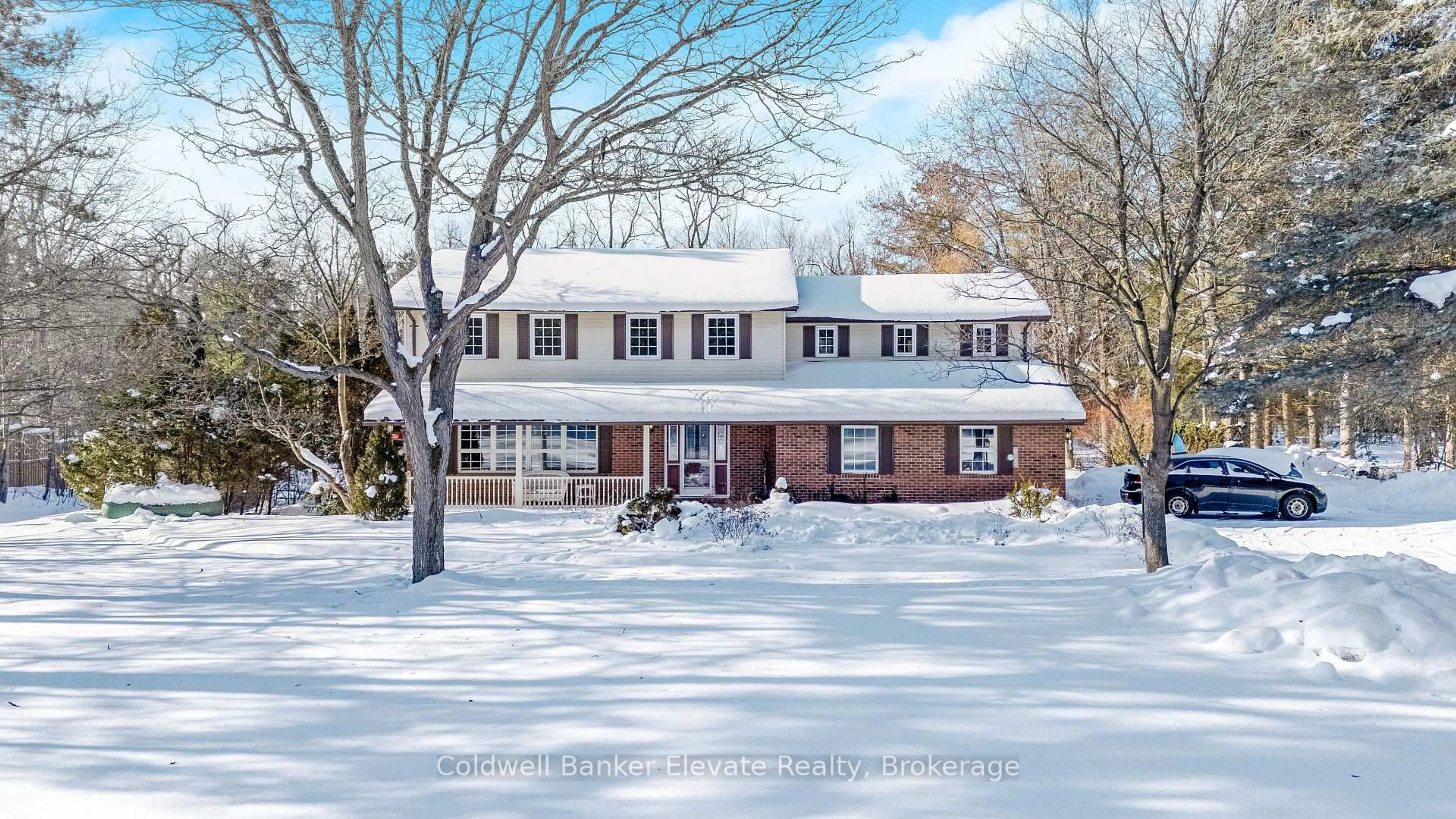 A pic from outside/outdoor area/front of a property/back of a property/a pic from drone, street for 12282 Eighth Line, Halton Hills Ontario L7G 4S4