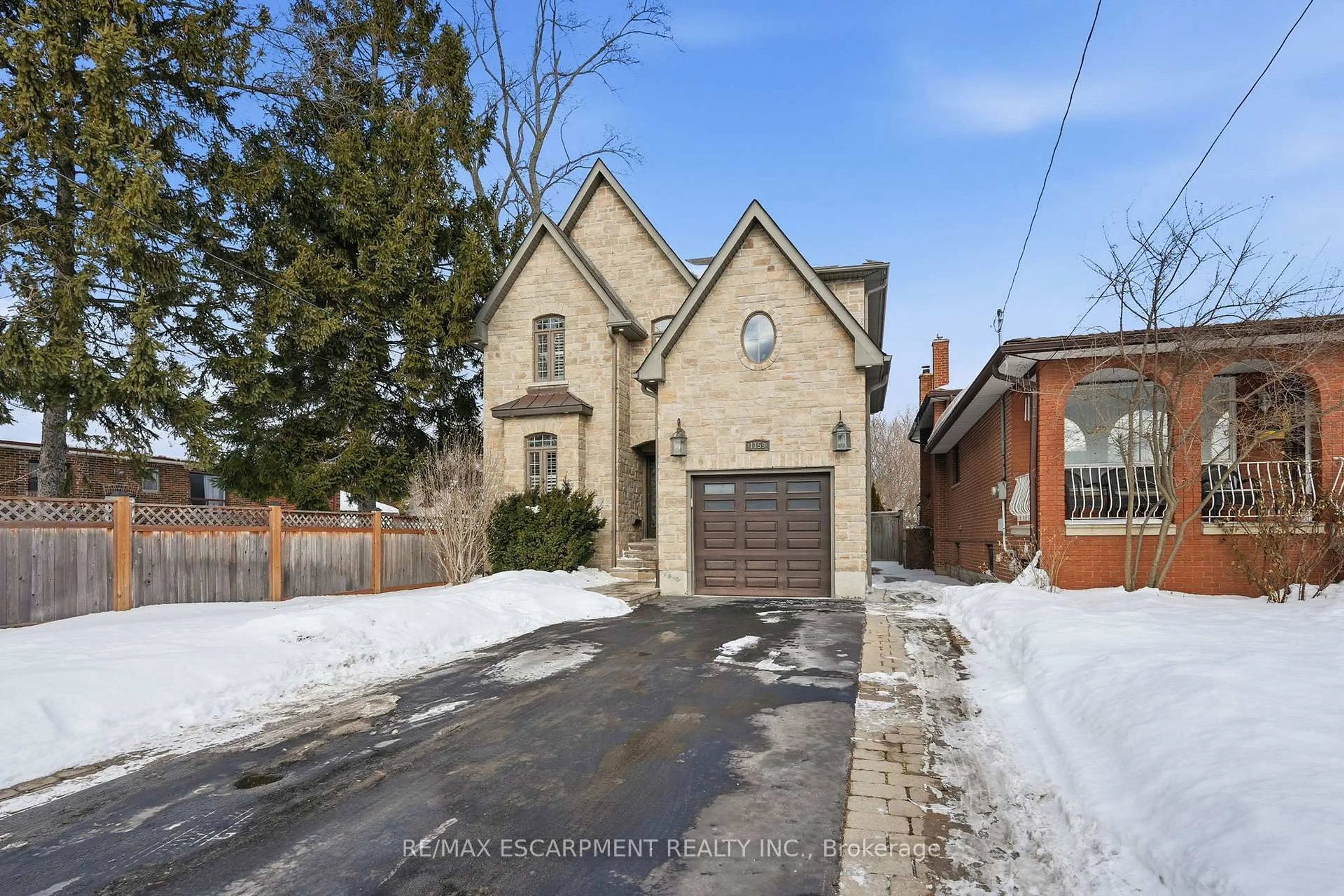 Home with brick exterior material, street for 1159 Alexandra Ave, Mississauga Ontario L5E 2A4