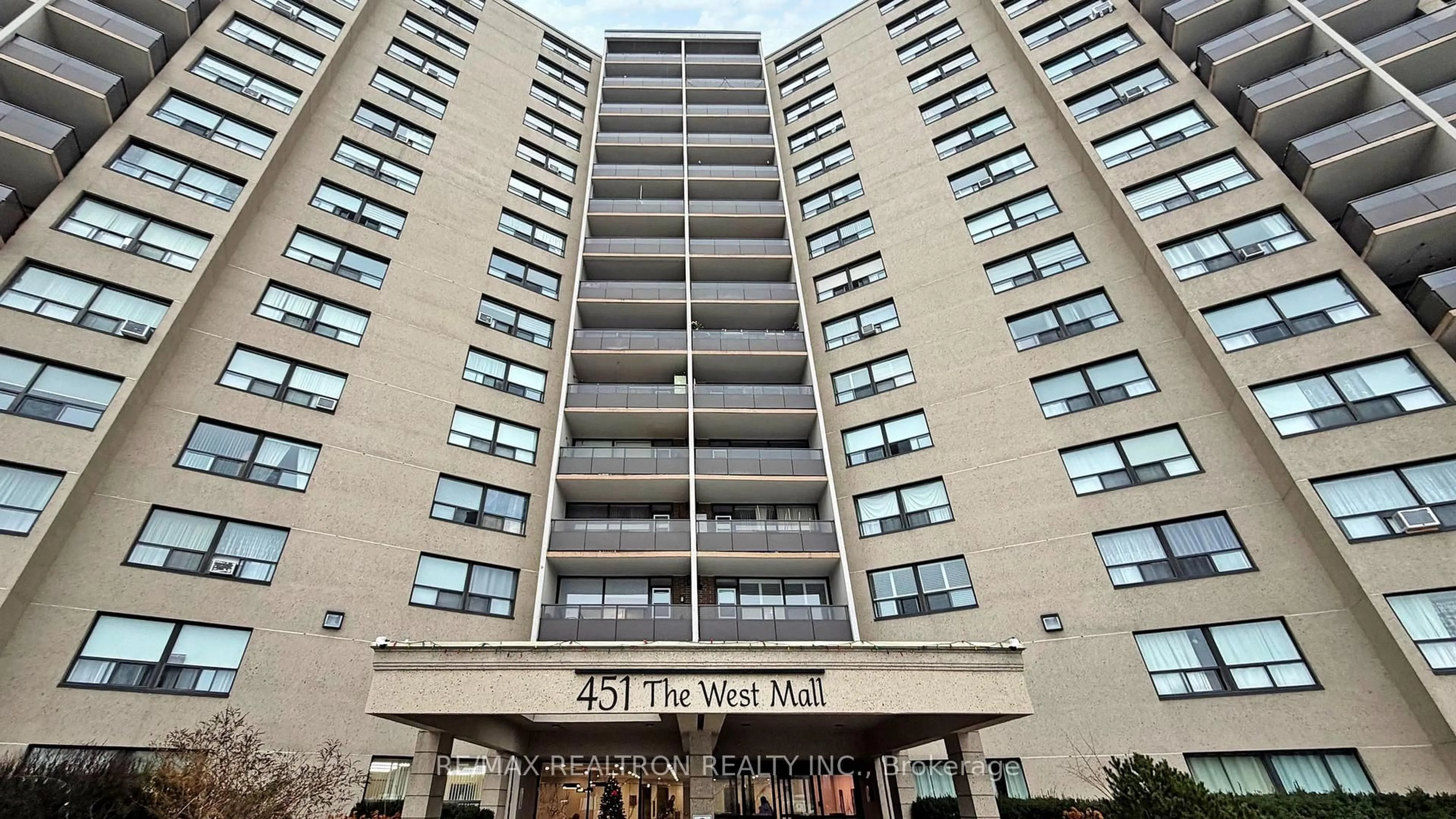 Indoor foyer for 451 The West Mall #218, Toronto Ontario M9C 1G1