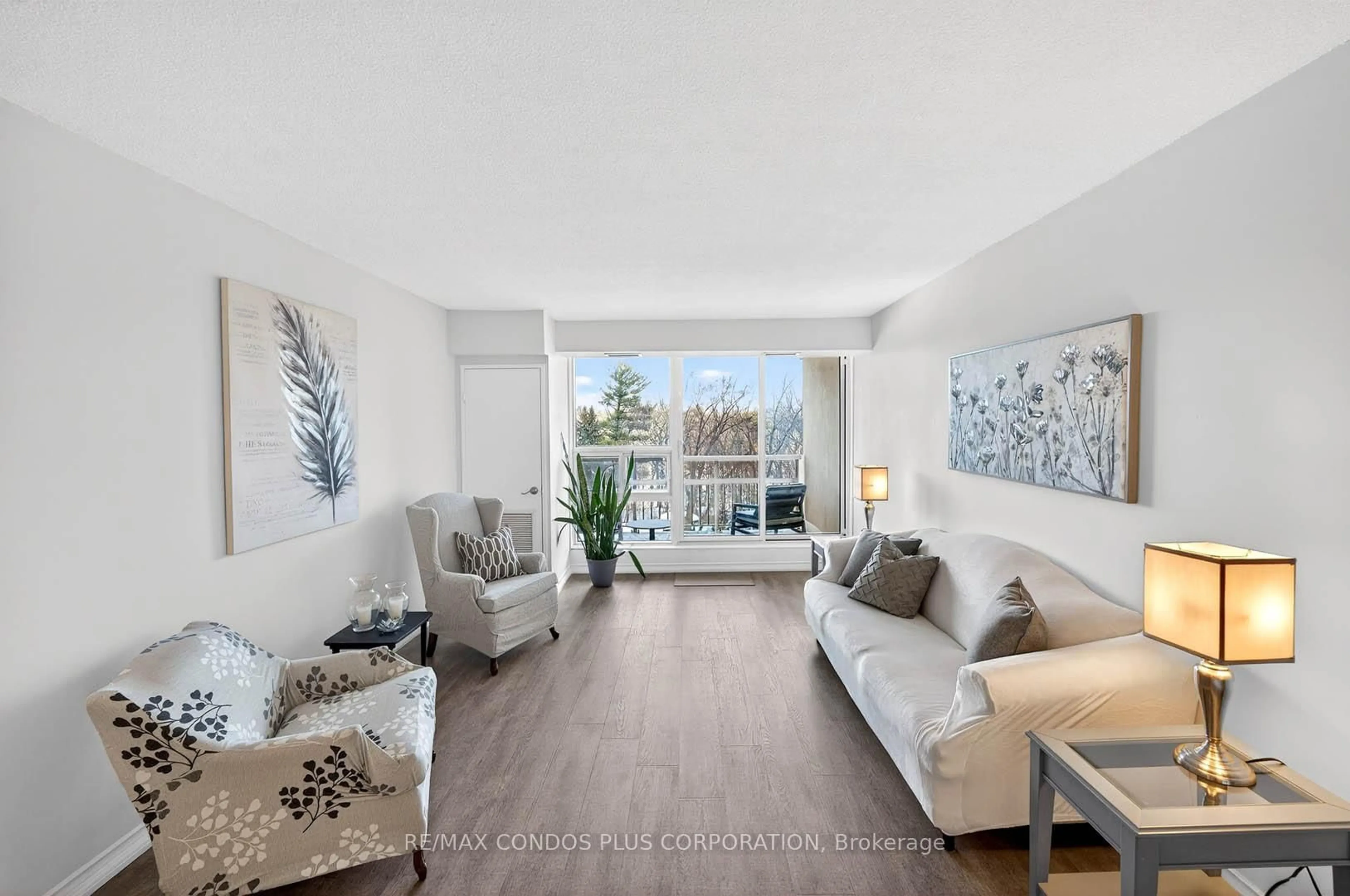 Living room with furniture, unknown for 1359 WHITE OAKS Blvd #508, Oakville Ontario L6H 0H3