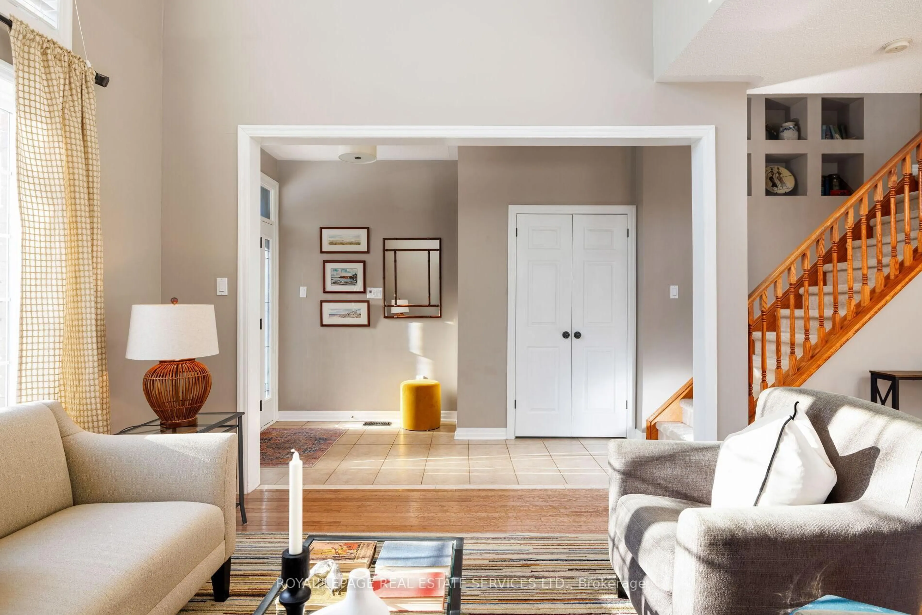 Unknown for 2475 Oakhaven Dr, Oakville Ontario L6M 4B7