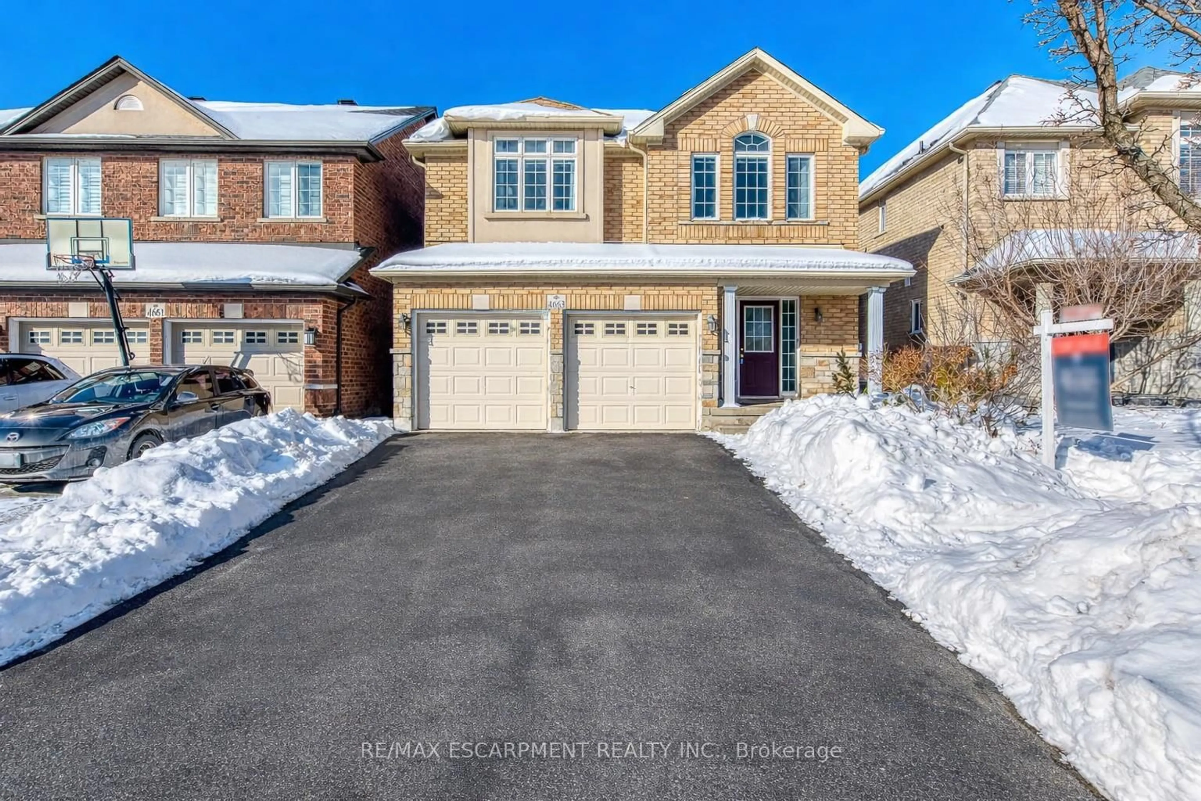 Home with brick exterior material, street for 4663 Huffman Rd, Burlington Ontario L7M 0E4