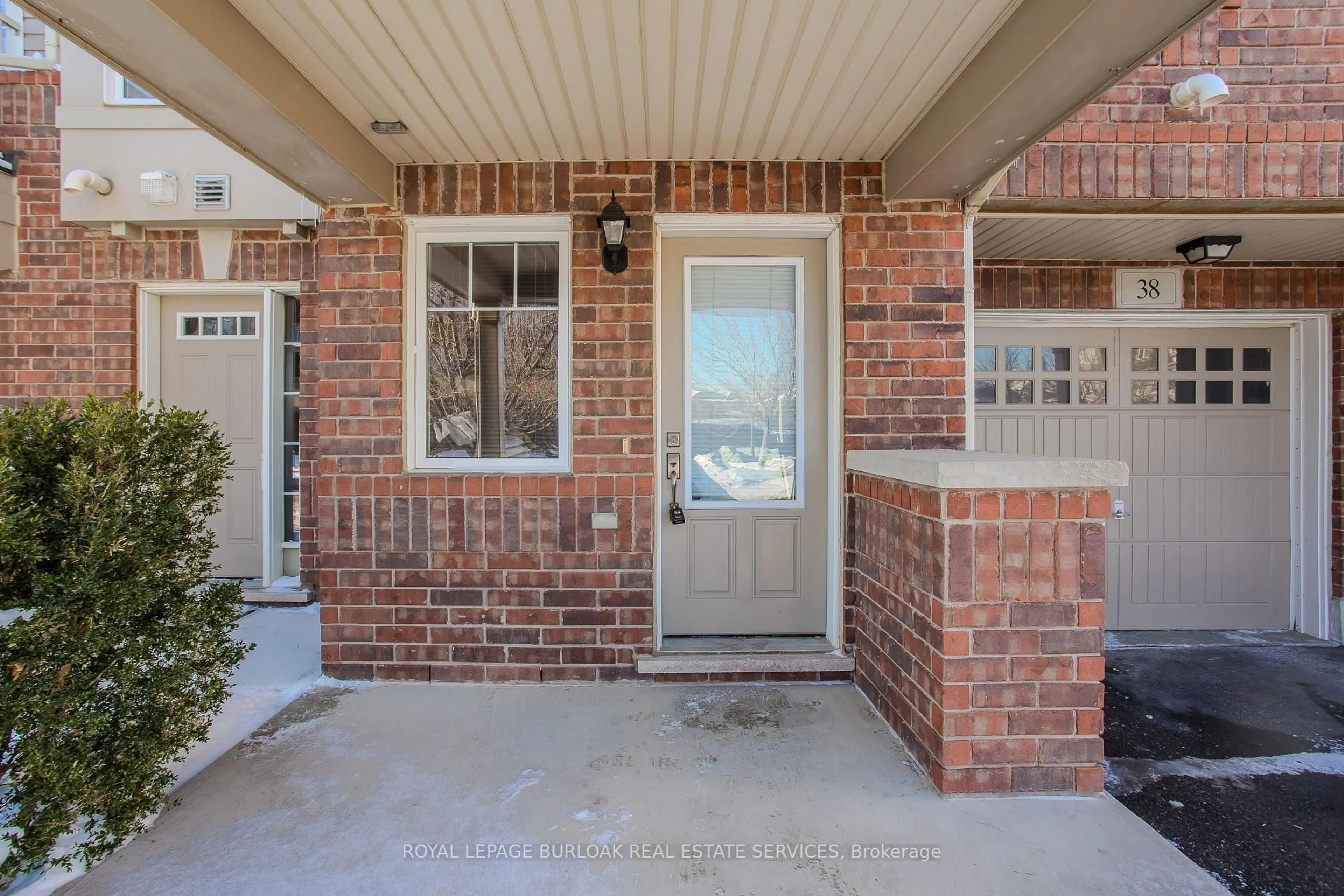 Home with brick exterior material, street for 3050 Rotary Way #38, Burlington Ontario L7M 0G8