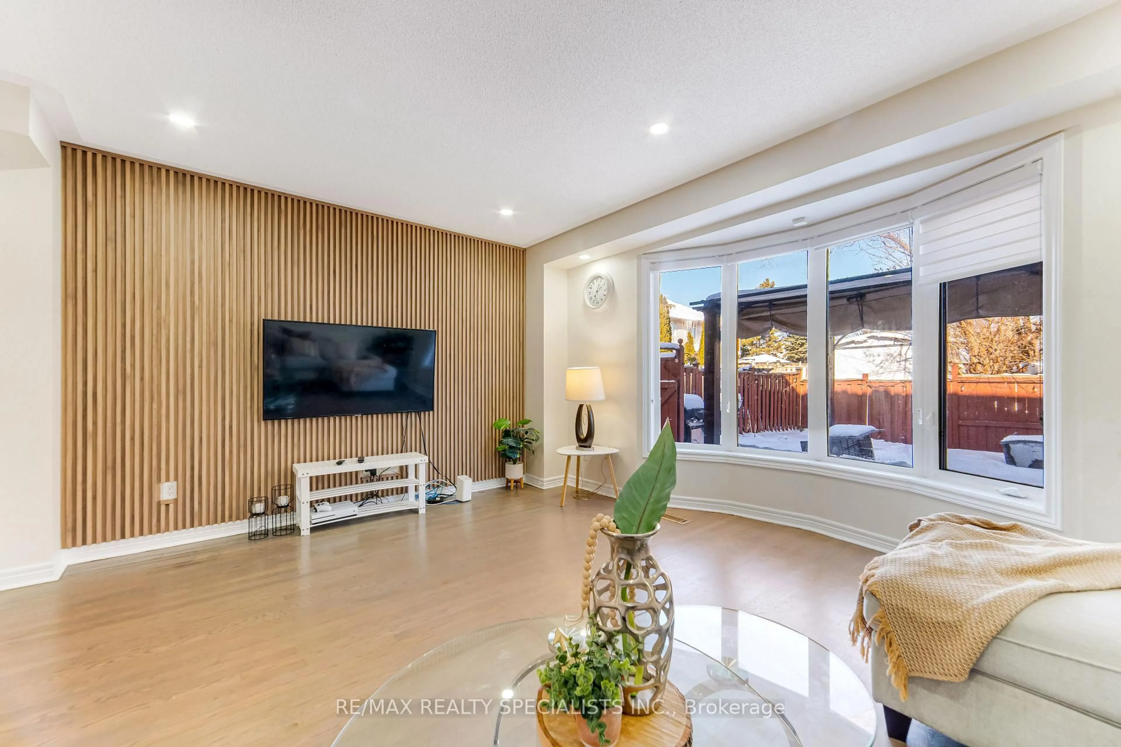 Living room with furniture, unknown for 11 Traymore St, Brampton Ontario L7A 2G2