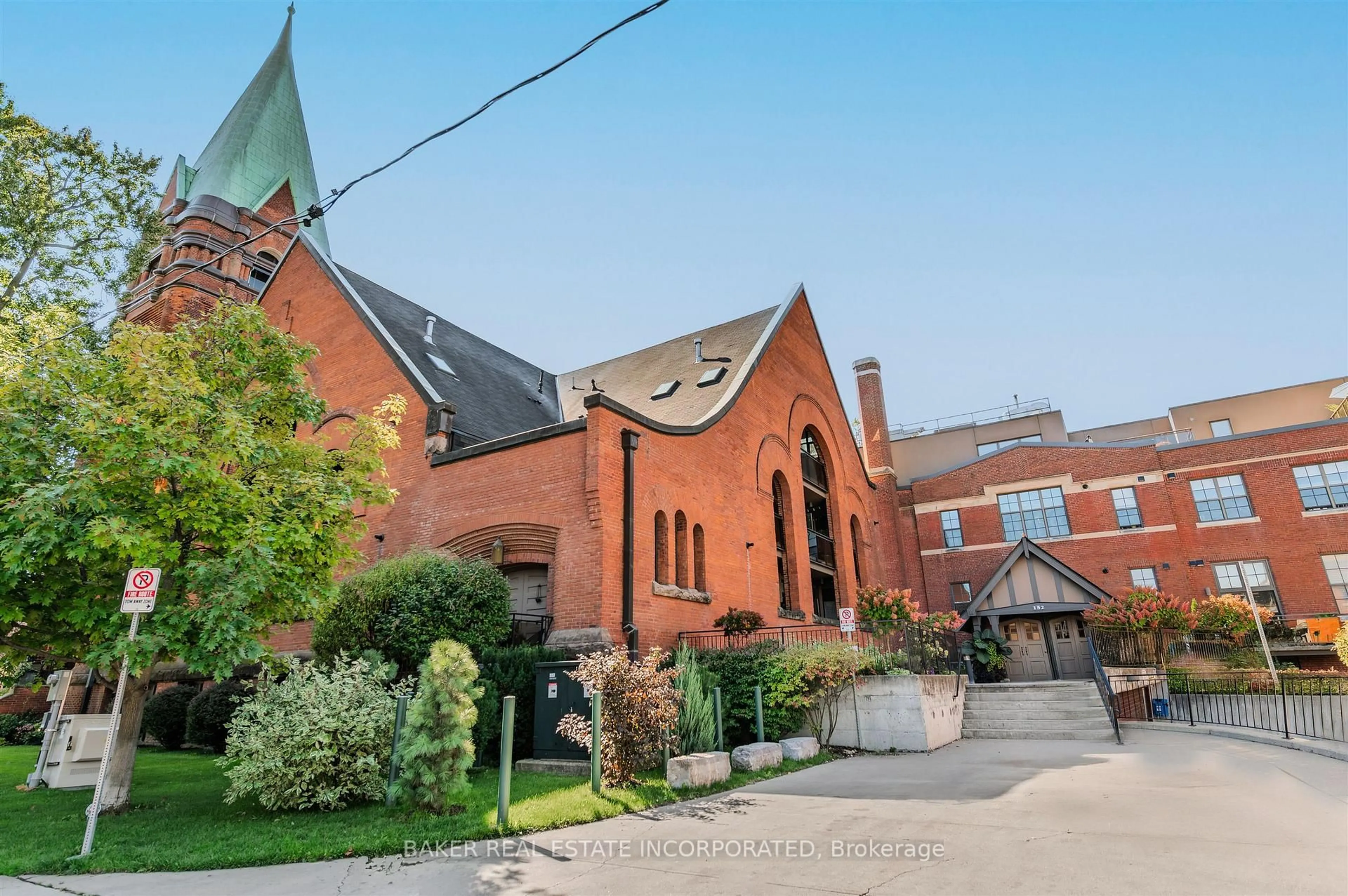 Home with brick exterior material, street for 152 Annette St #107, Toronto Ontario M6P 1P4