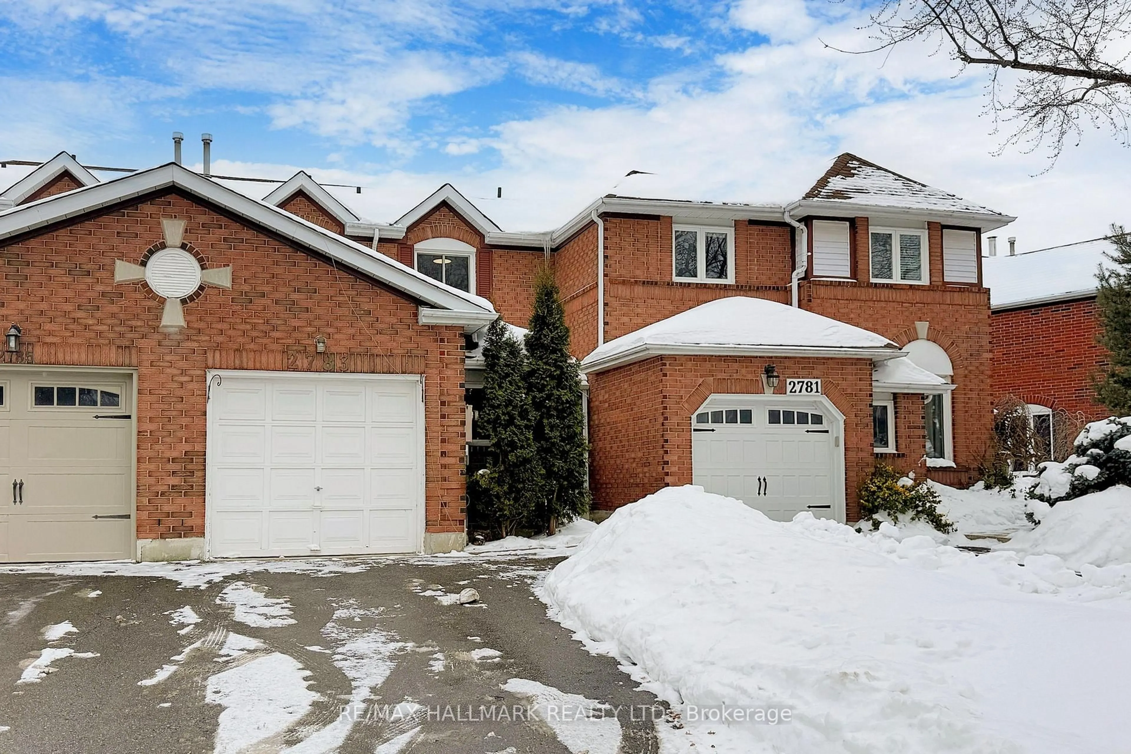 Home with brick exterior material, street for 2783 Lindholm Cres, Mississauga Ontario L5M 4P7