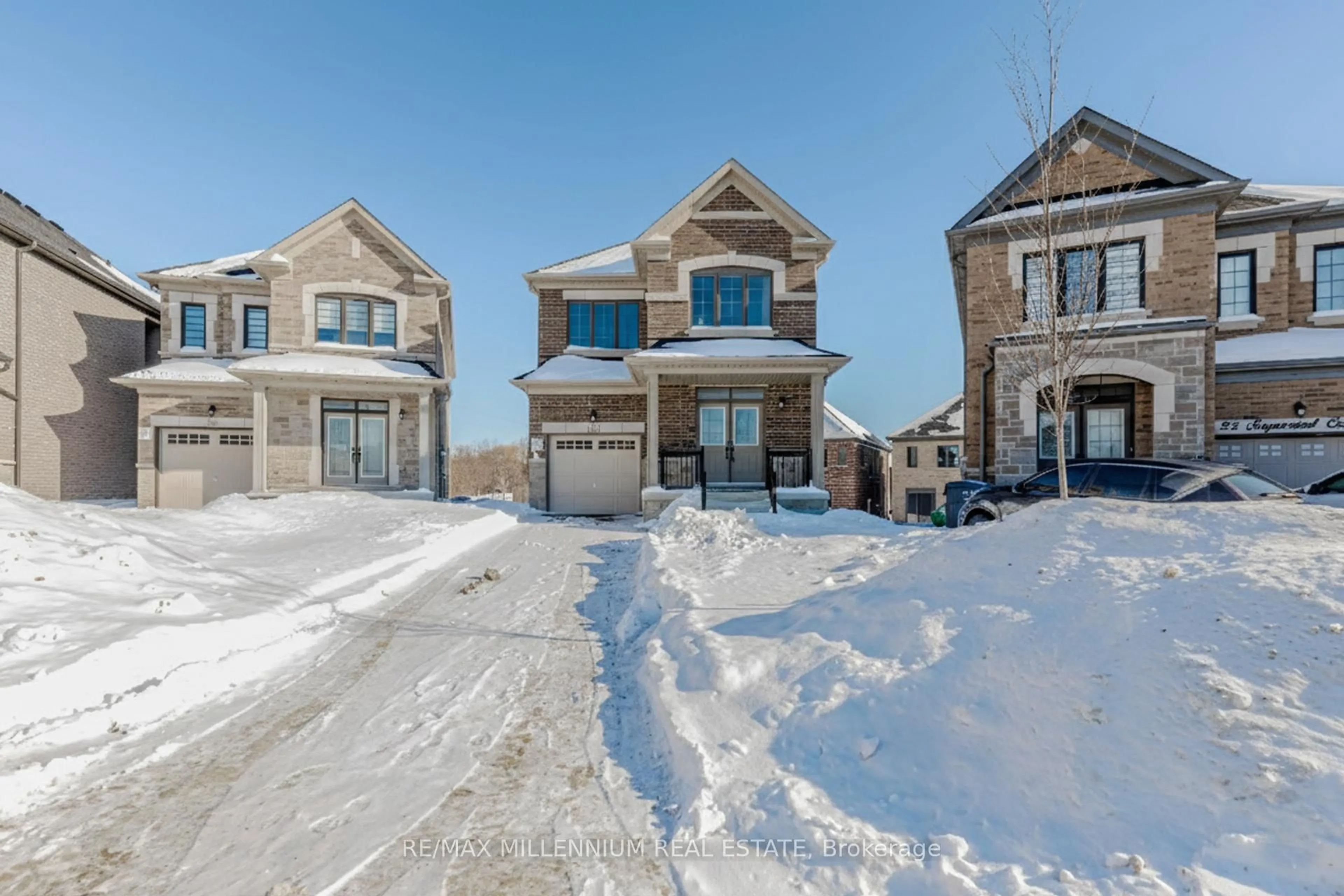 A pic from outside/outdoor area/front of a property/back of a property/a pic from drone, street for 25 Sapwood Cres, Brampton Ontario L6Z 0K8