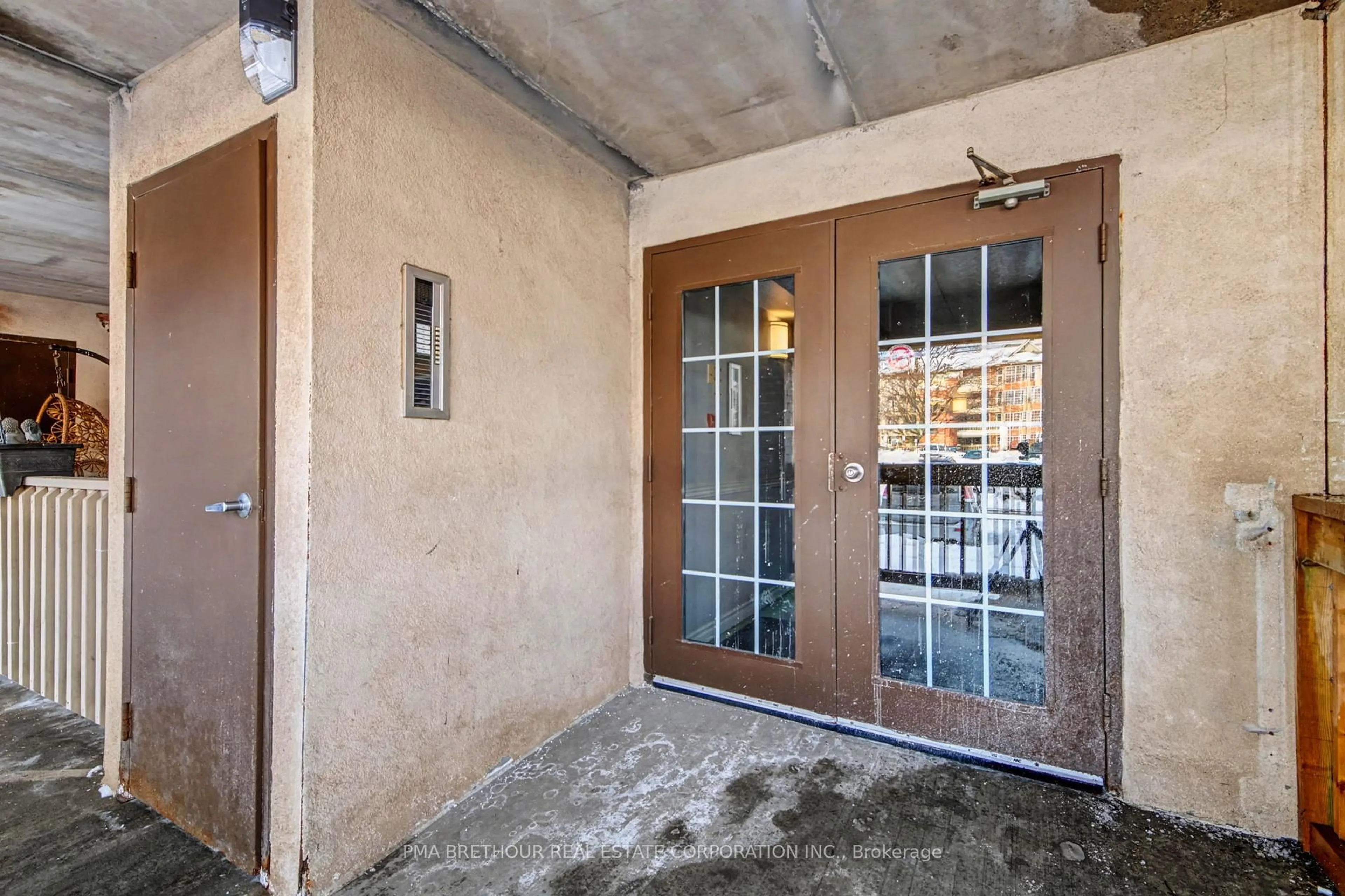 Unknown for 4003 Kilmer Dr #106, Burlington Ontario L7M 4M1