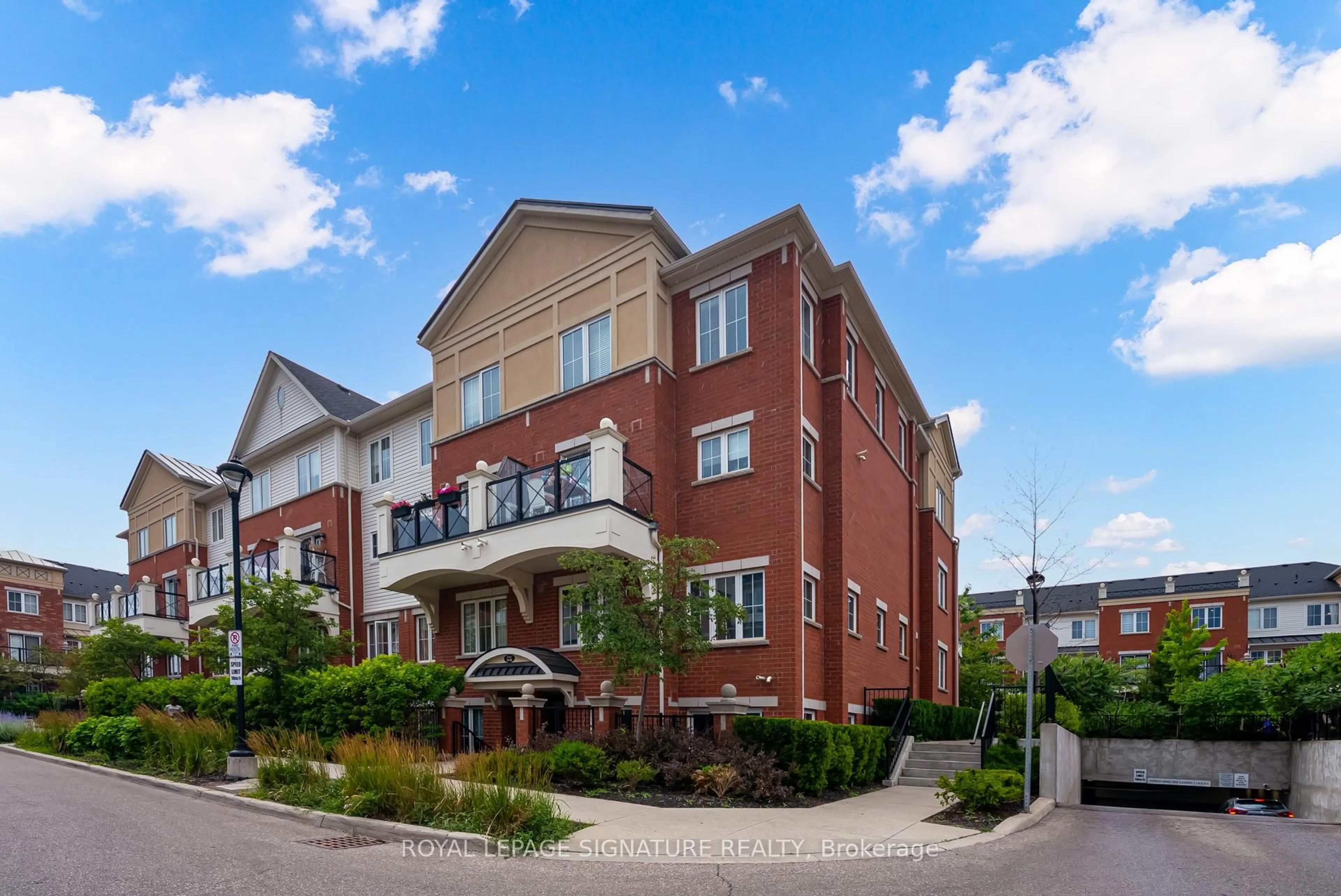 Home with brick exterior material, street for 2492 Post Rd #19, Oakville Ontario L6H 0G6