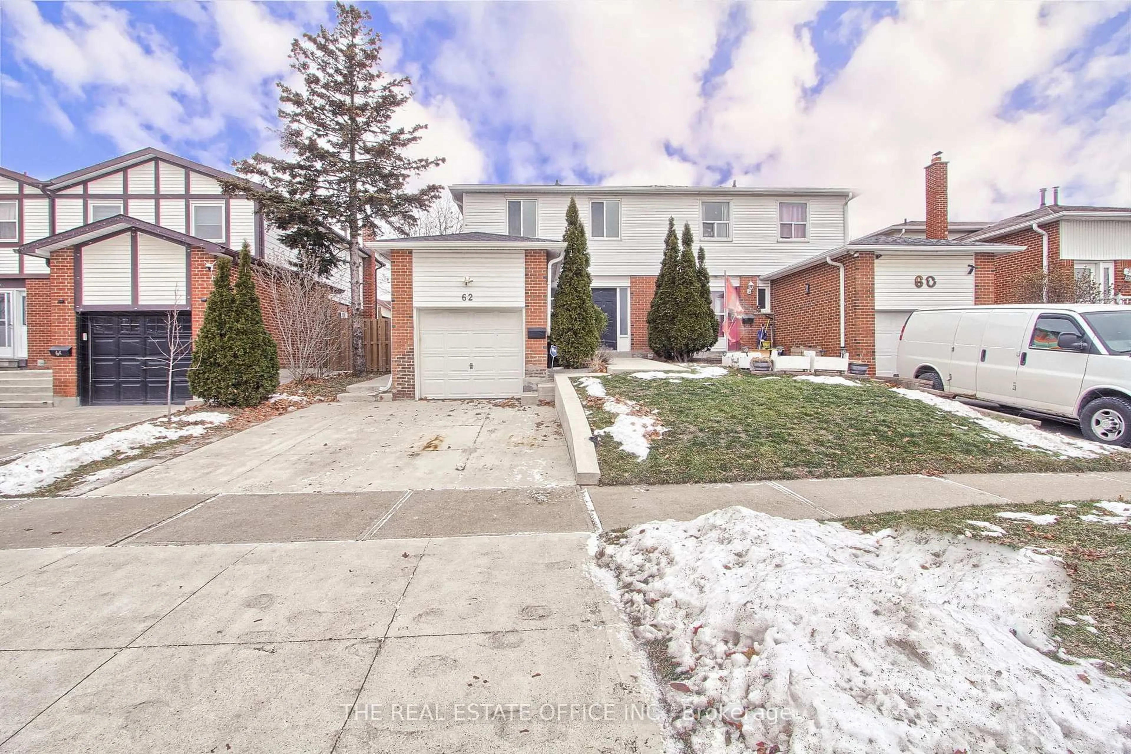 Unknown for 62 Radford Dr, Brampton Ontario L6V 2Y9