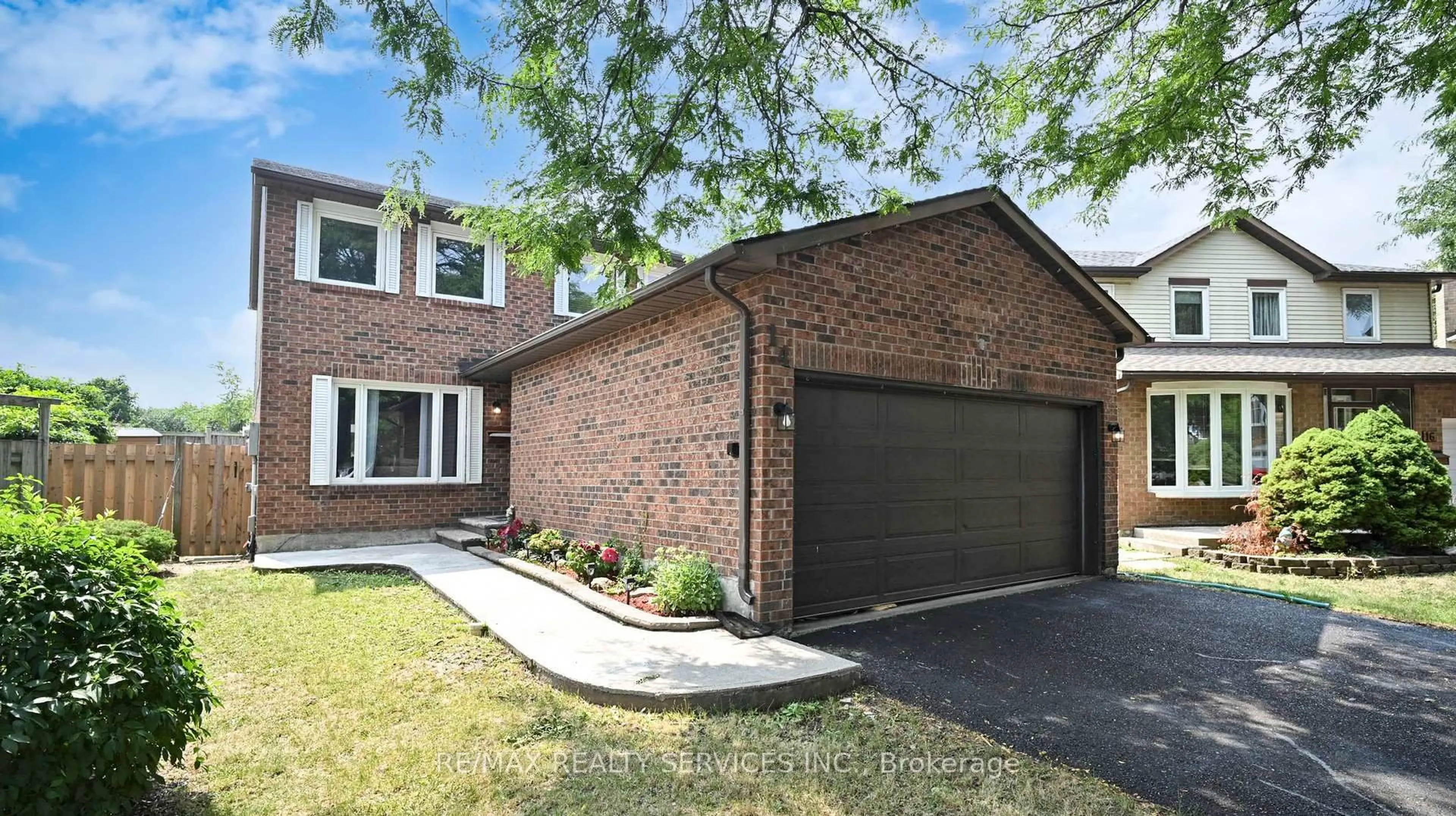Home with brick exterior material, street for 14 Myna Crt, Brampton Ontario L6S 4H8