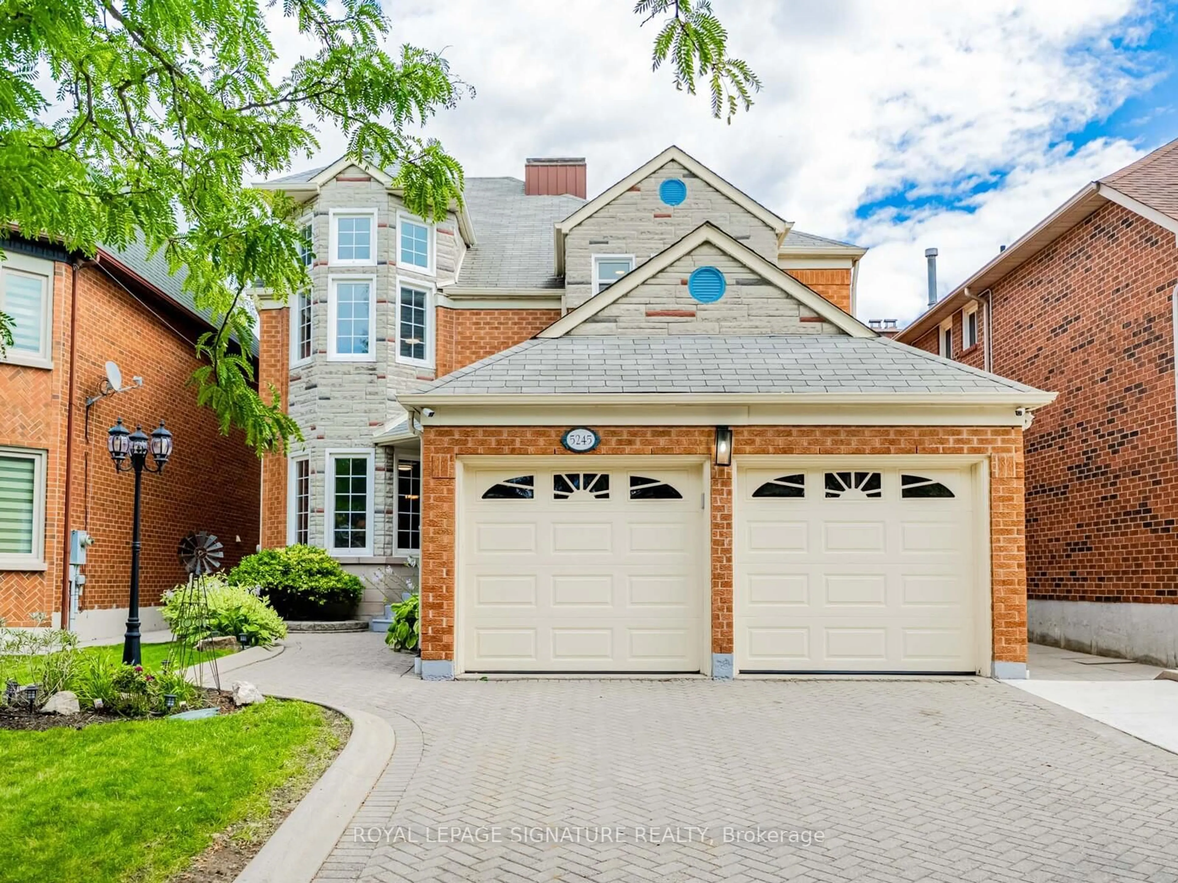 Home with brick exterior material, street for 5245 Champlain Tr, Mississauga Ontario L5R 2Z2
