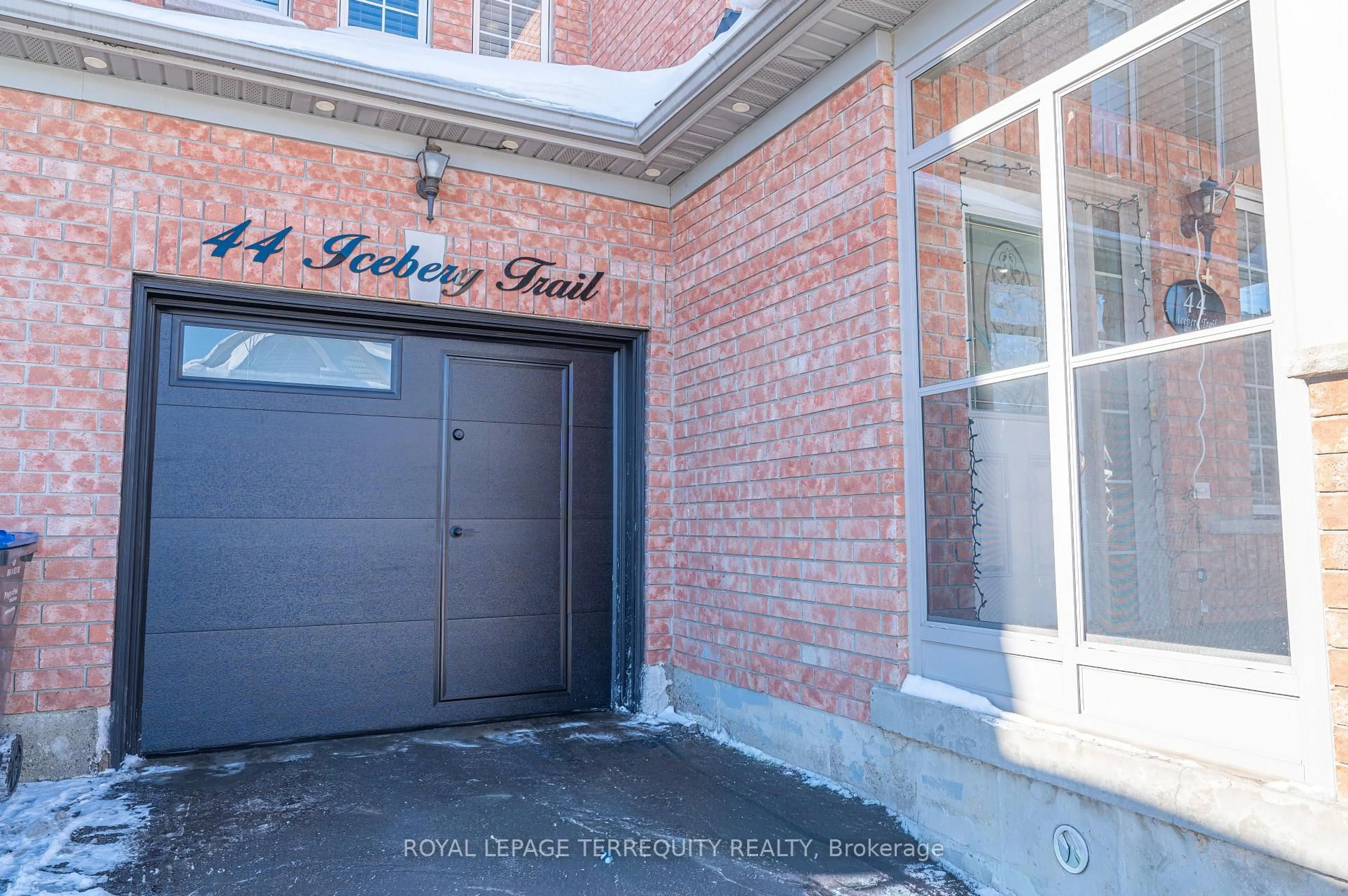 Unknown for 44 Iceberg Tr, Brampton Ontario L6R 0J7