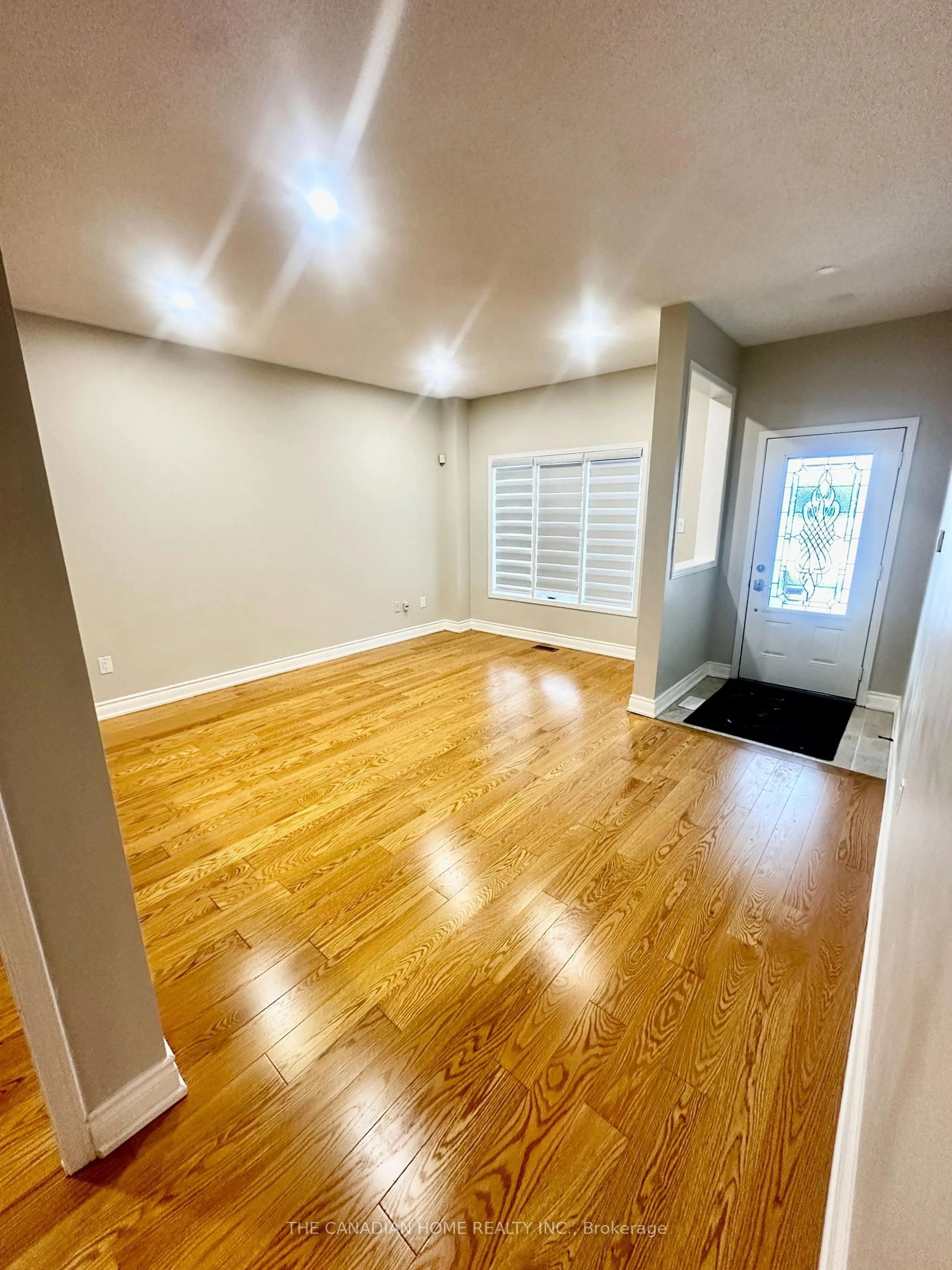 A pic of a room for 38 Crystal Glen Cres, Brampton Ontario L6X 0K2