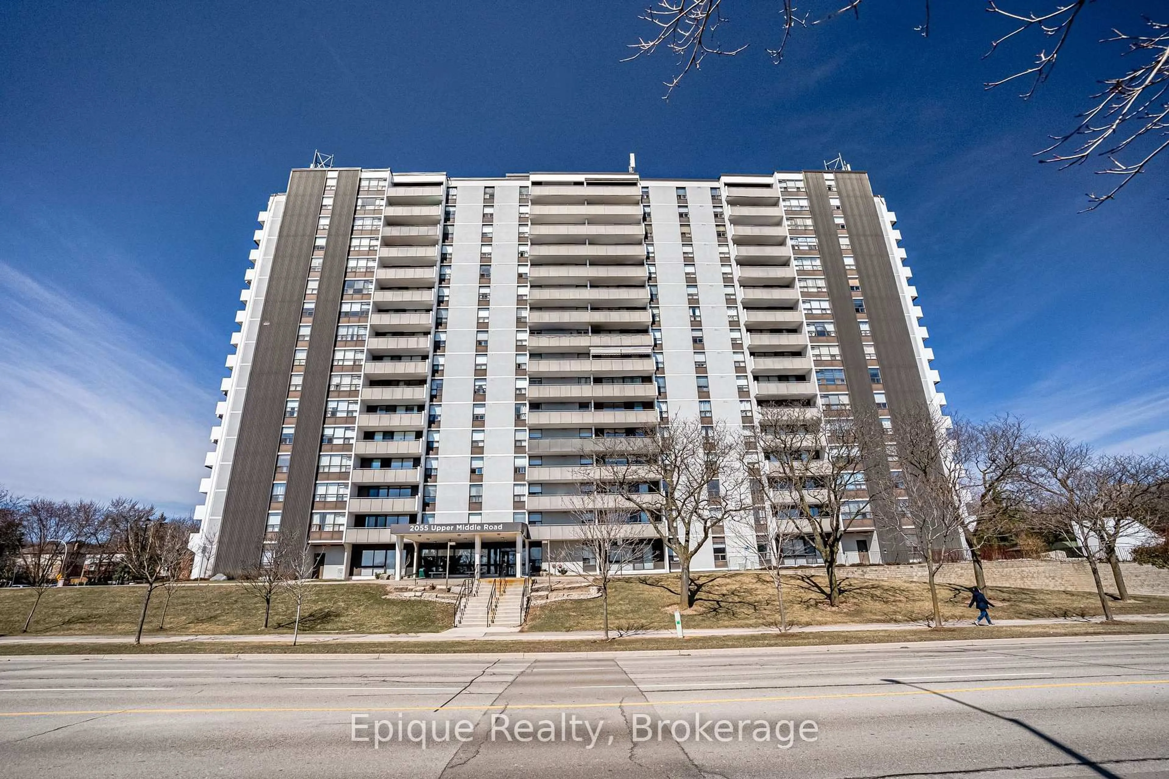 A pic from outside/outdoor area/front of a property/back of a property/a pic from drone, unknown for 2055 UPPER MIDDLE Rd #409, Burlington Ontario L7P 3P4