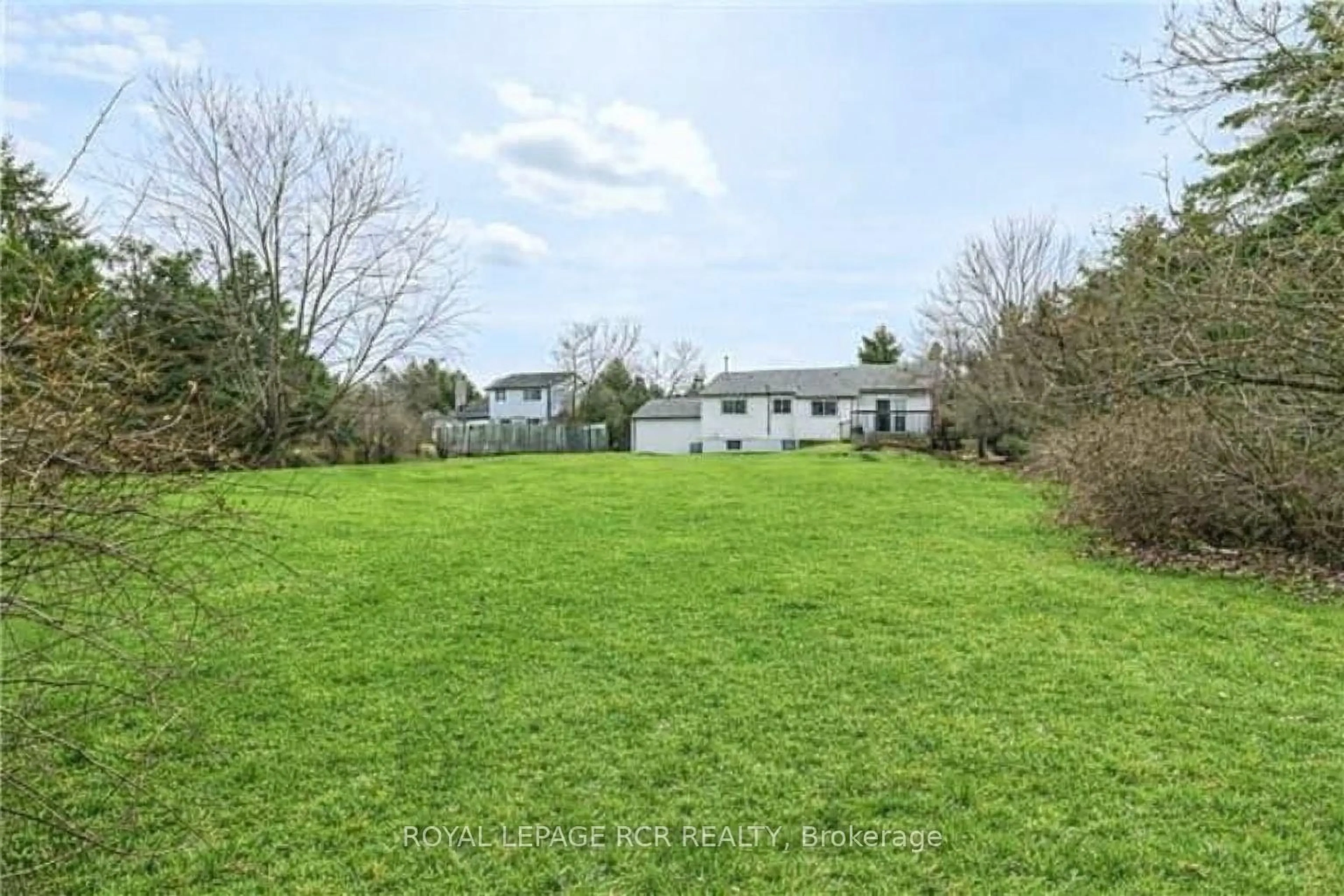 A pic from outside/outdoor area/front of a property/back of a property/a pic from drone, water/lake/river/ocean view for 17 Arlow Rd, Caledon Ontario L7K 0A5