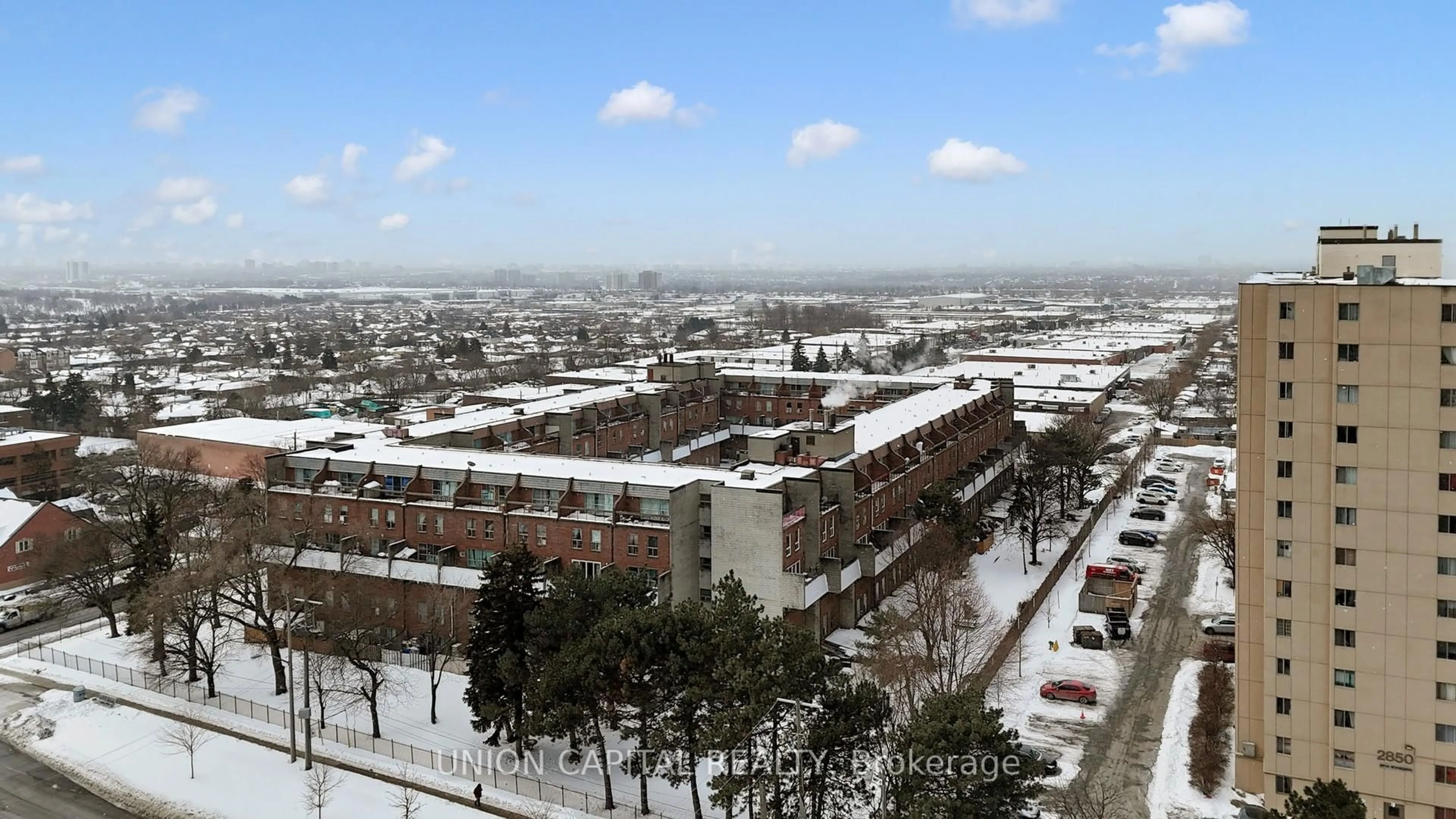 Blurry image for 10 Eddystone Ave #126, Toronto Ontario M3N 2T2