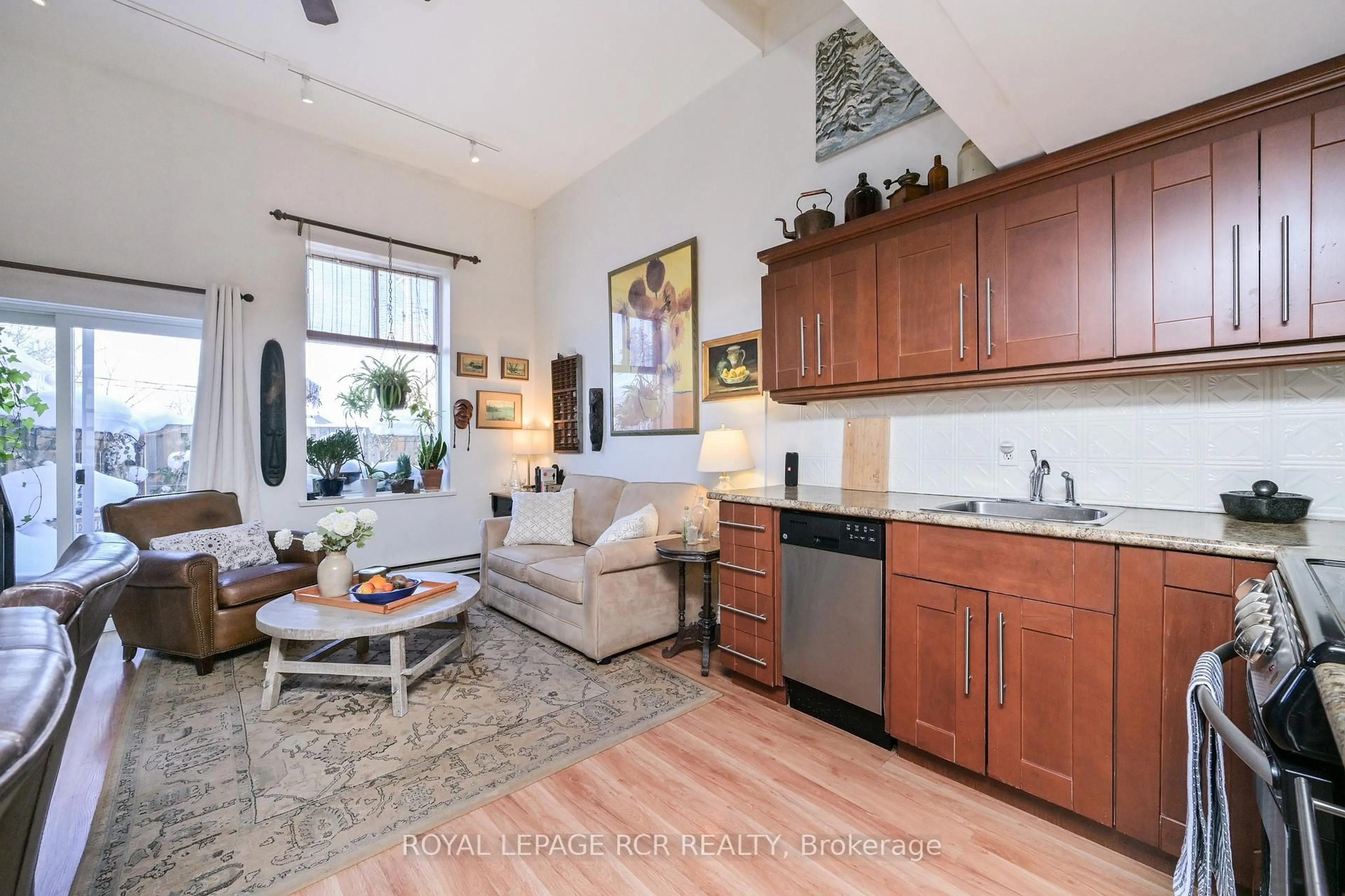 Open concept kitchen, unknown for 123 Broadway #B, Orangeville Ontario L9W 1K2