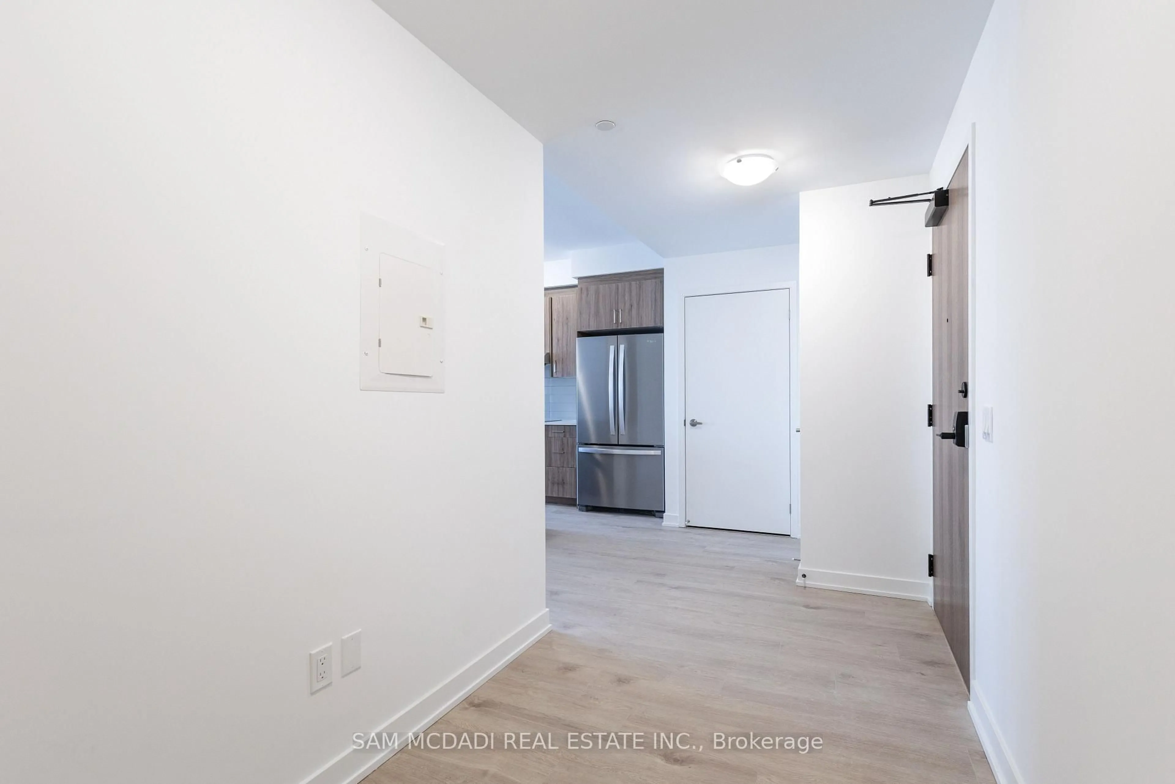 A pic of a room for 1035 Southdown Rd #1503, Mississauga Ontario L5J 0A2
