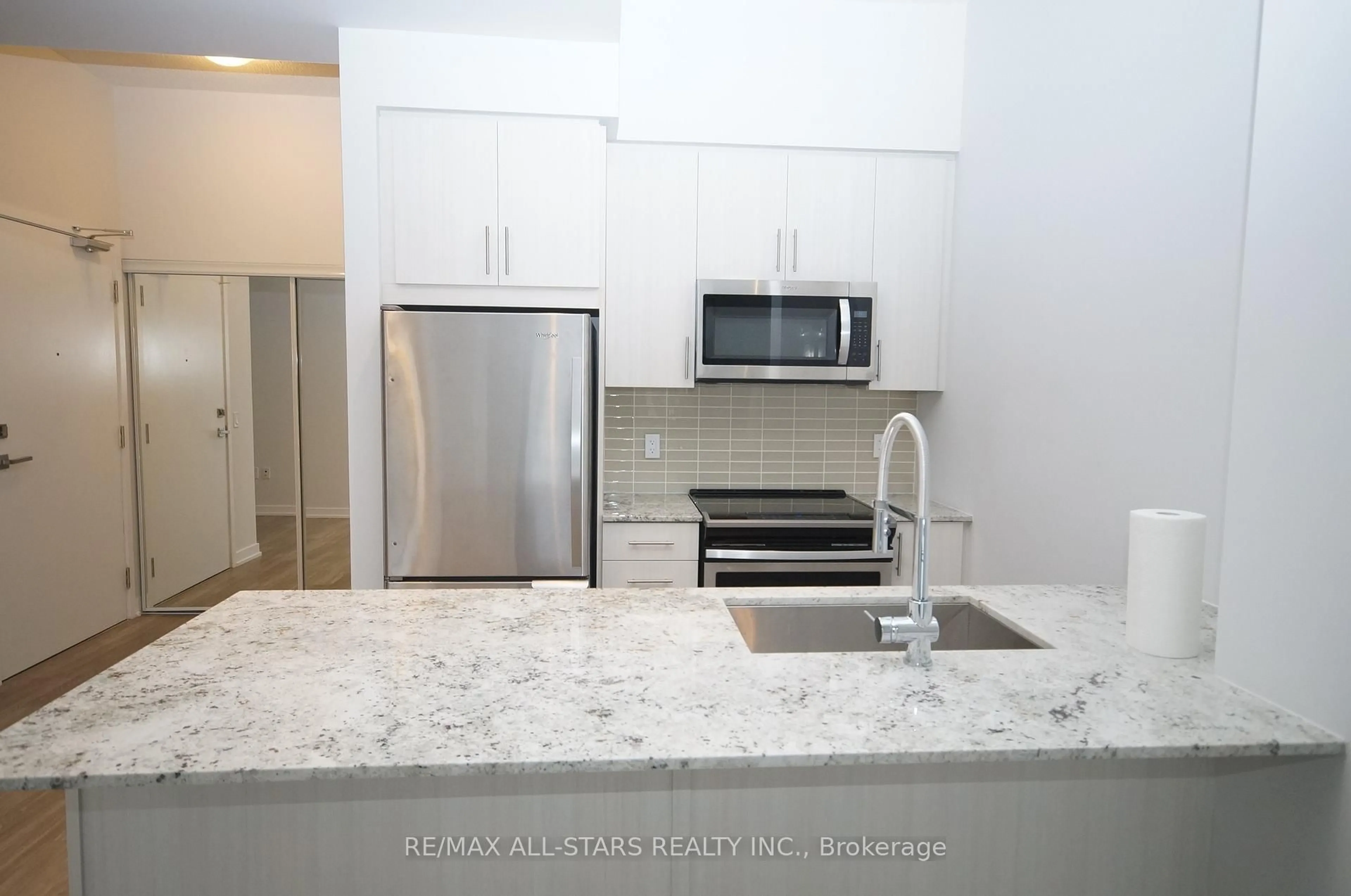 Unknown for 4085 Parkside Village Dr ##301, Mississauga Ontario L5B 0K9