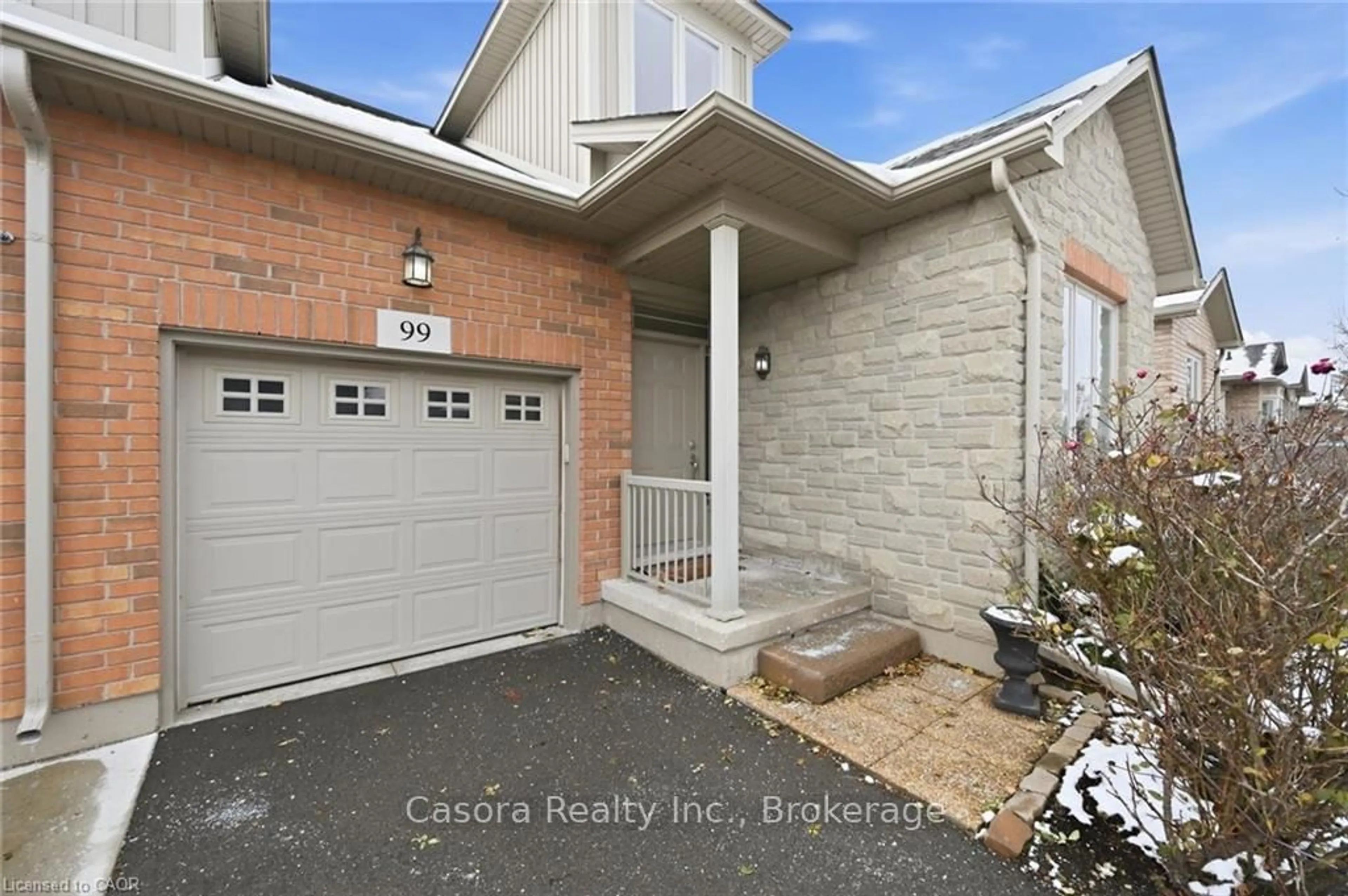 Indoor entryway for 2125 Itabashi Way #99, Burlington Ontario L7M 0A1
